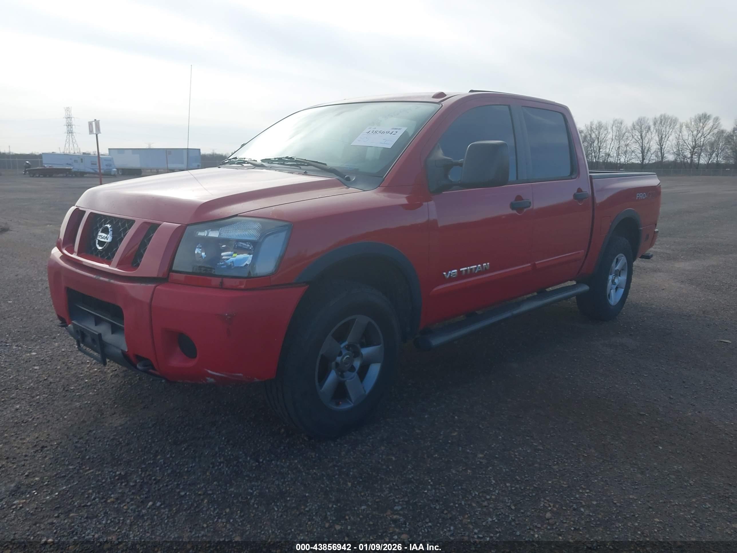 NISSAN TITAN image 2