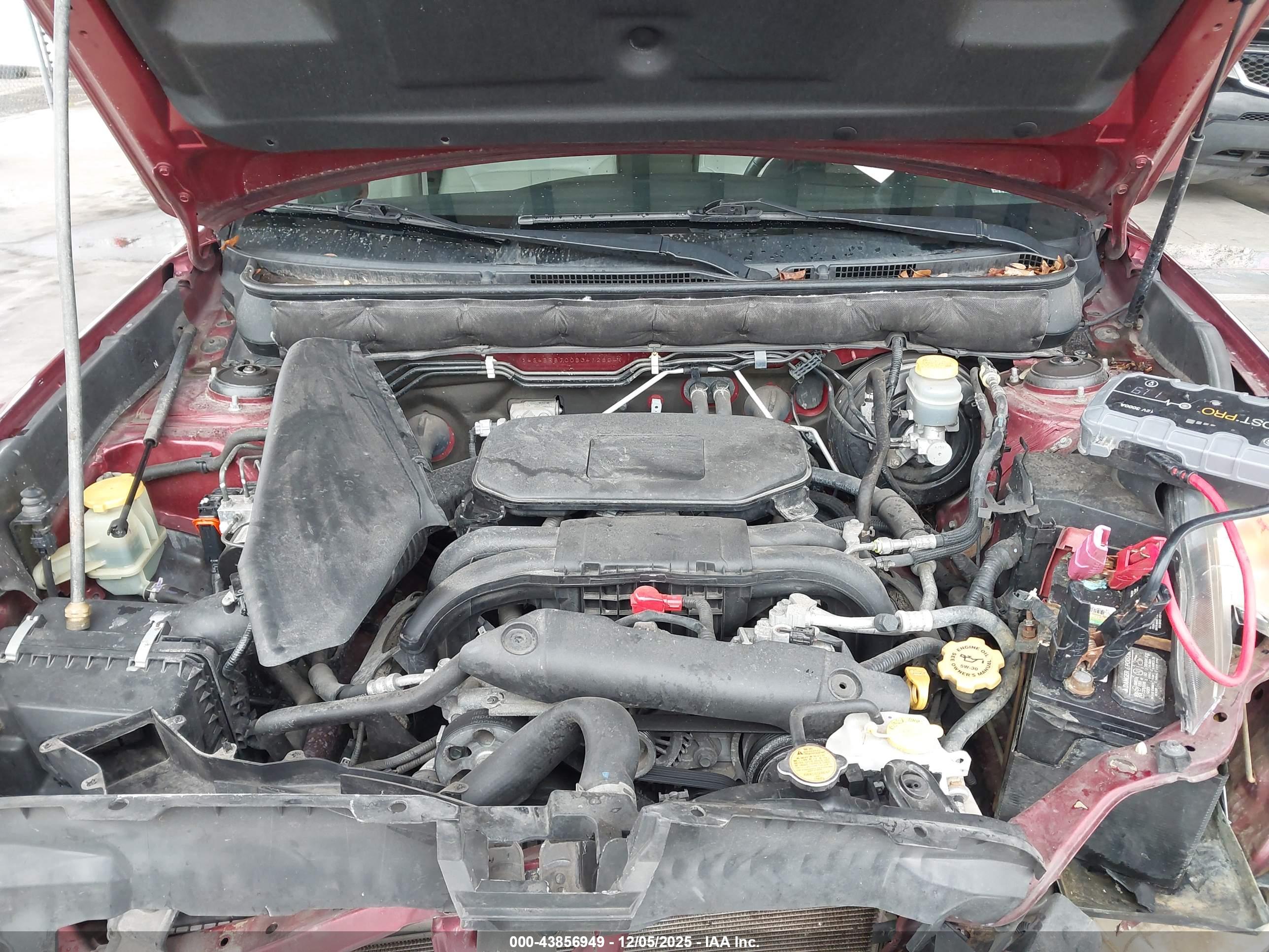 SUBARU OUTBACK image 10