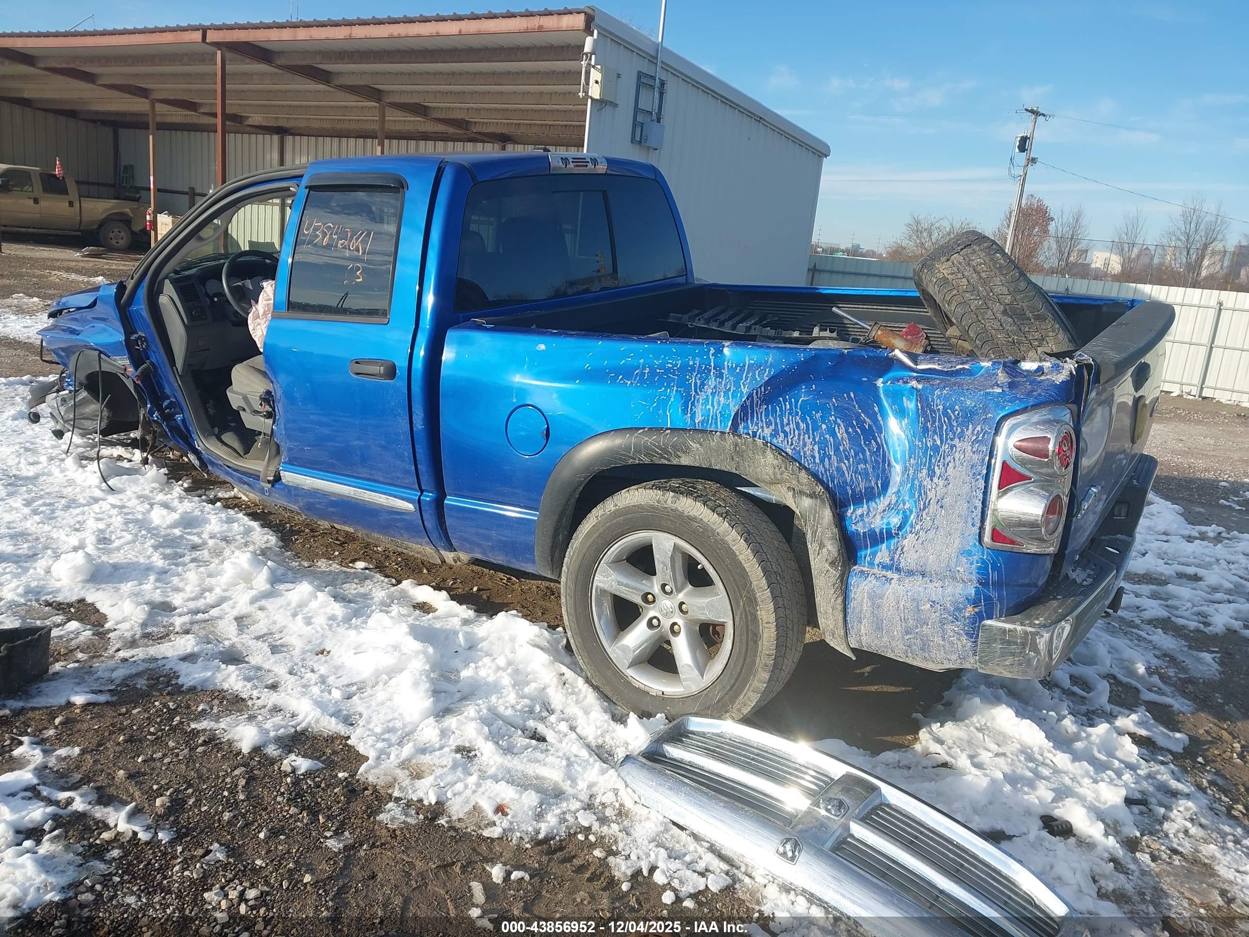 DODGE RAM image 3