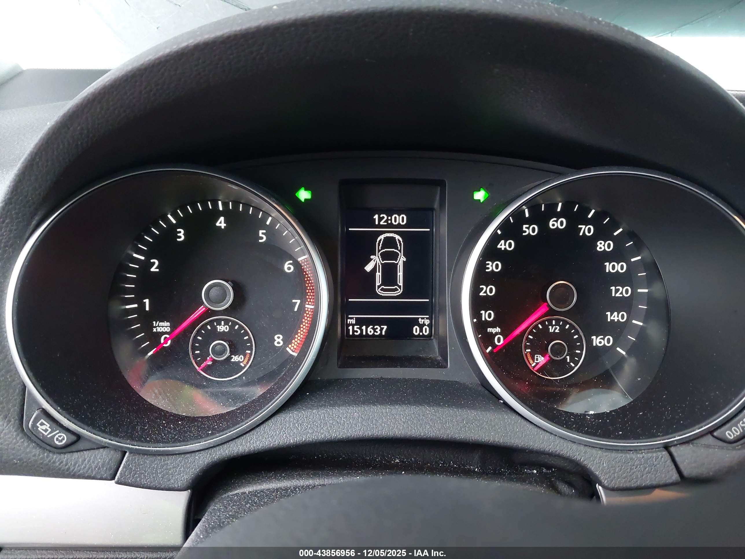 VOLKSWAGEN GOLF image 7