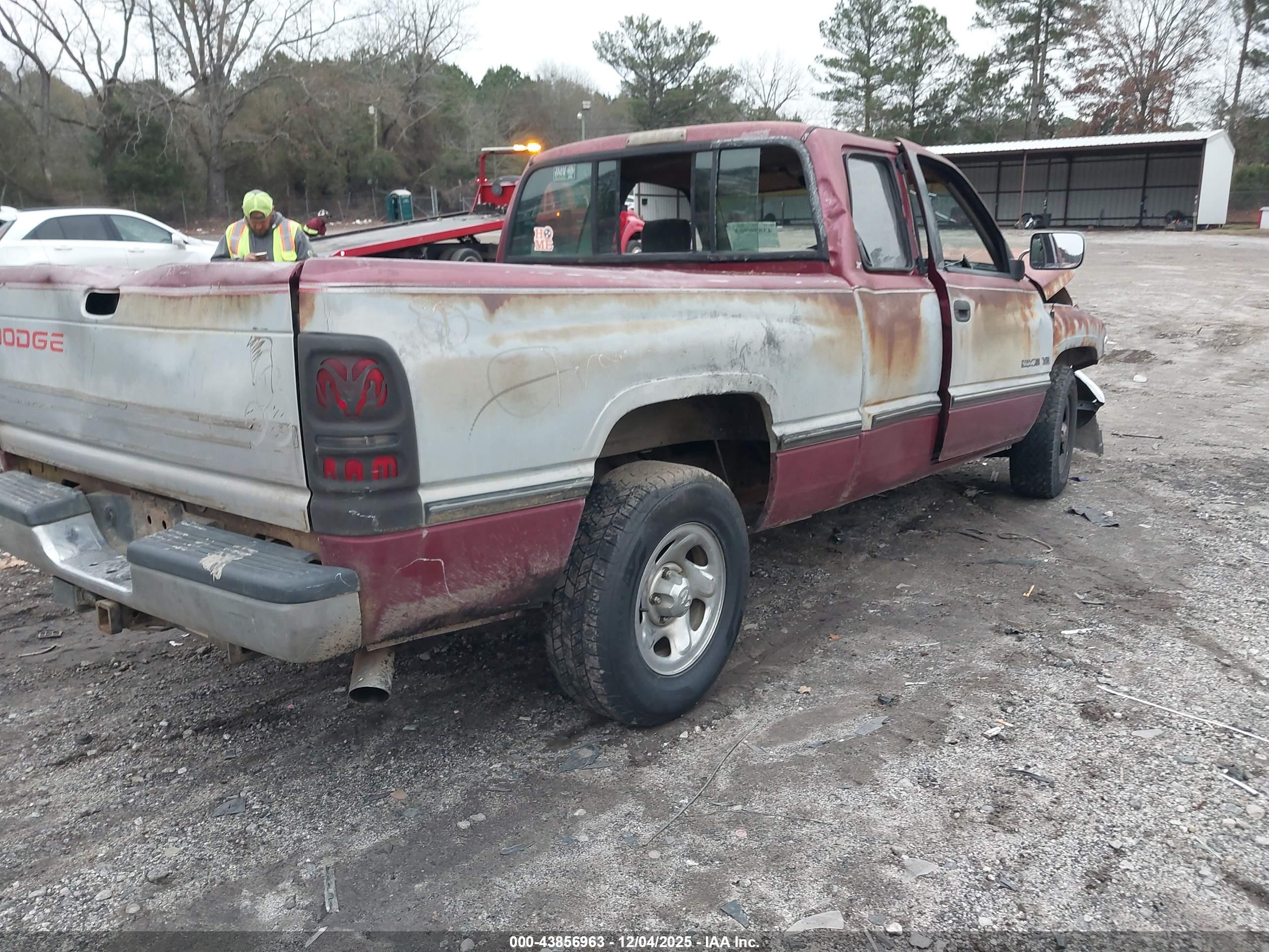 DODGE RAM image 4