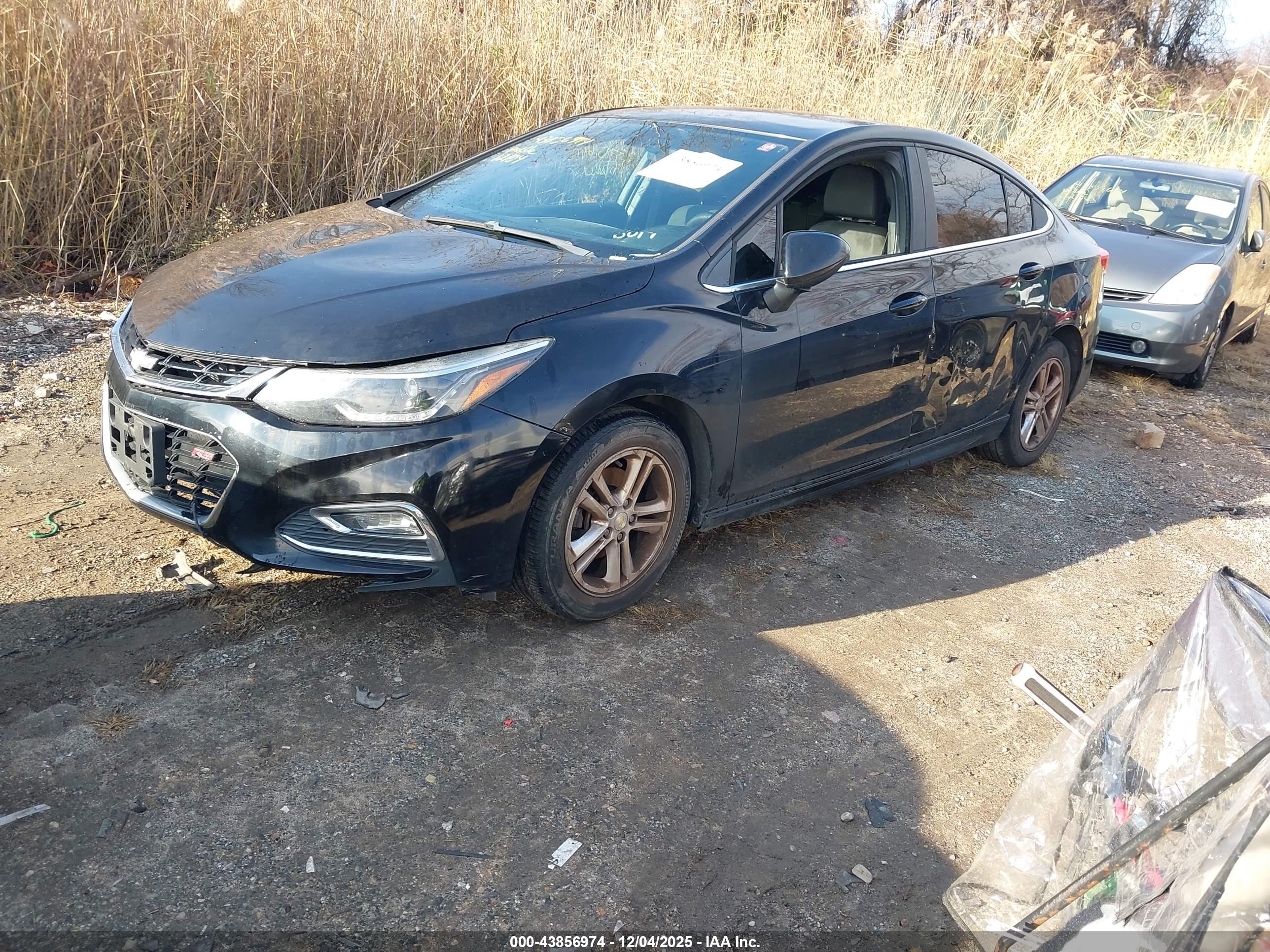 CHEVROLET CRUZE image 2