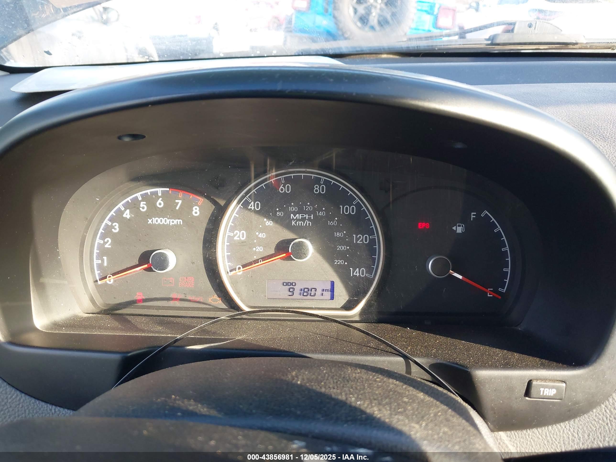 HYUNDAI ELANTRA image 7