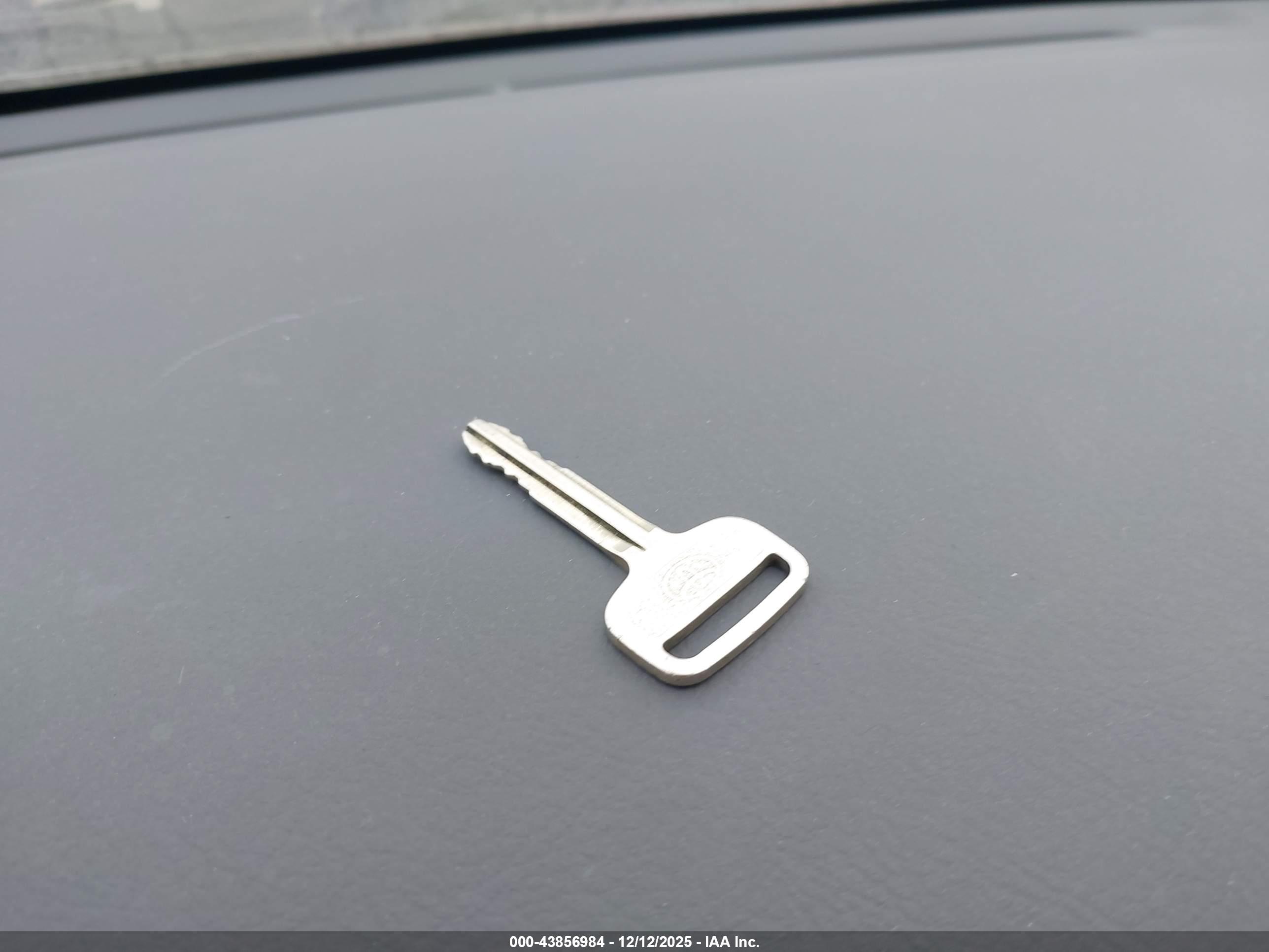 TOYOTA COROLLA image 11