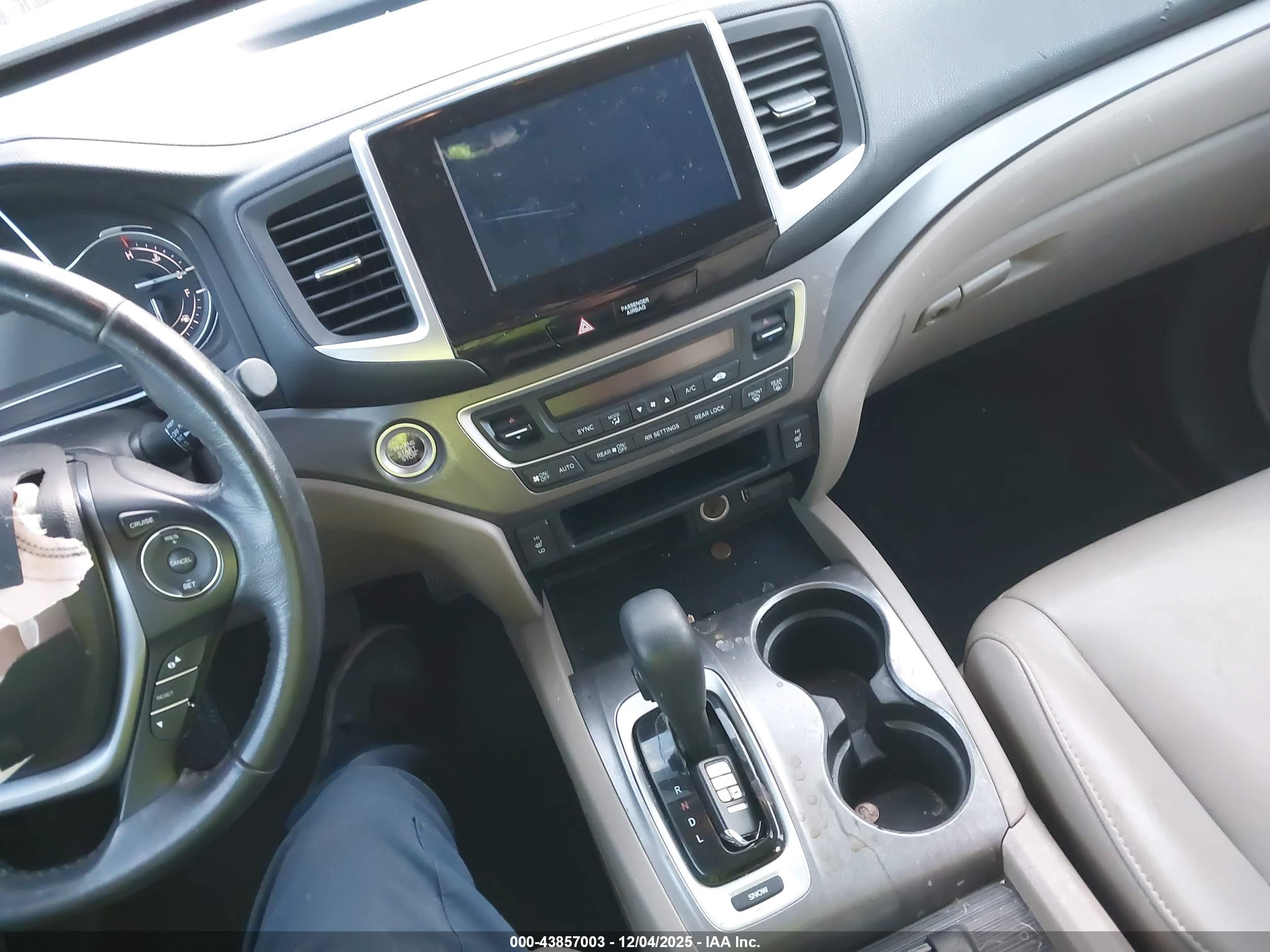 HONDA PILOT image 11