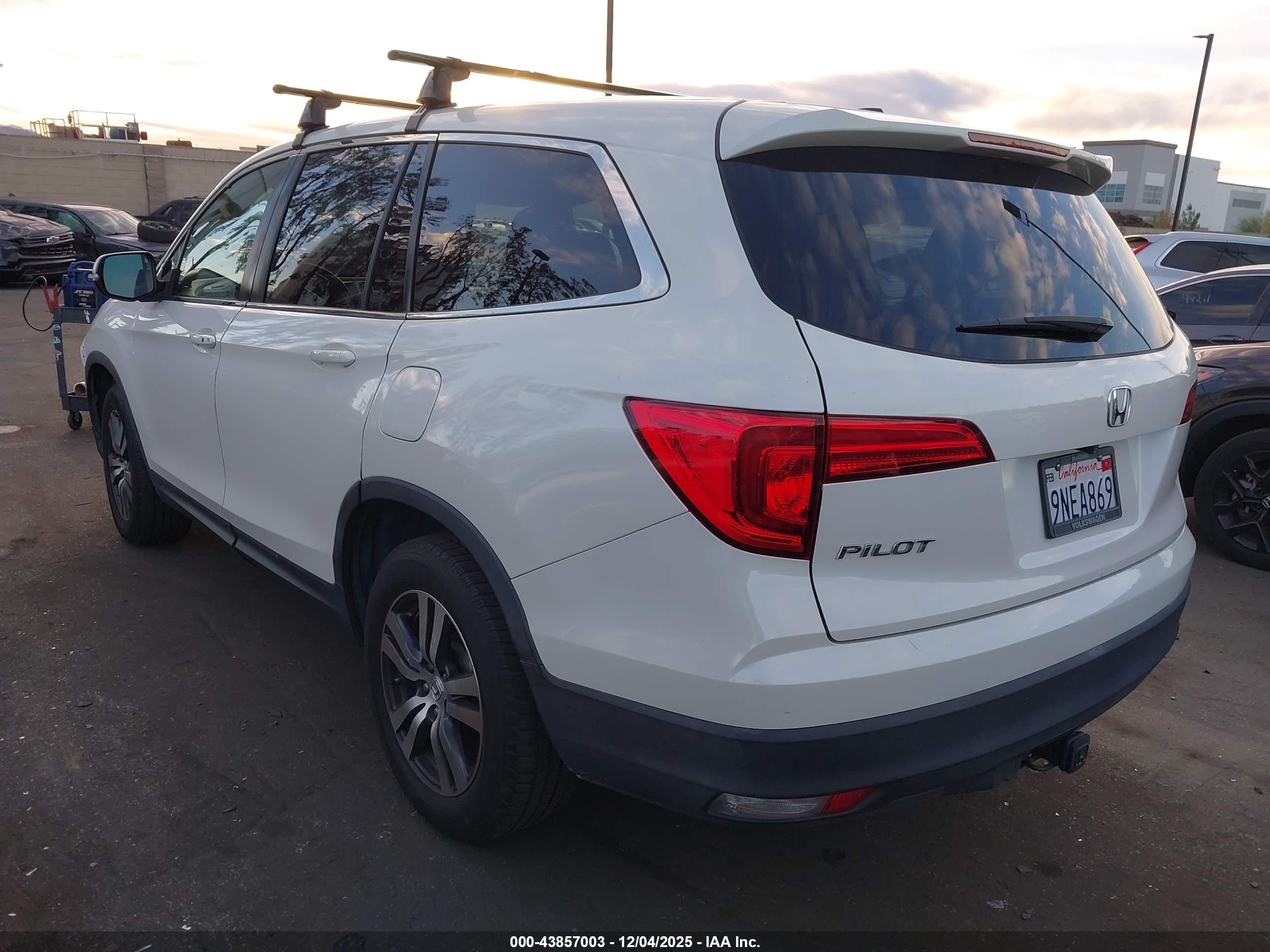 HONDA PILOT image 3