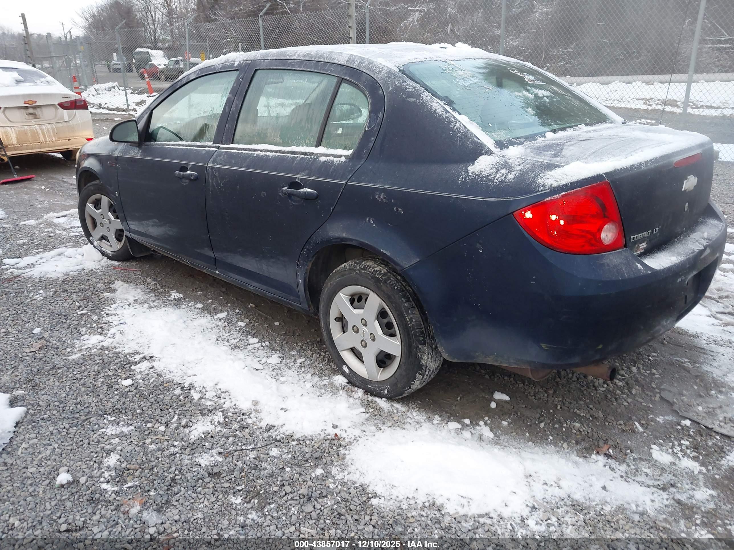 CHEVROLET COBALT image 3