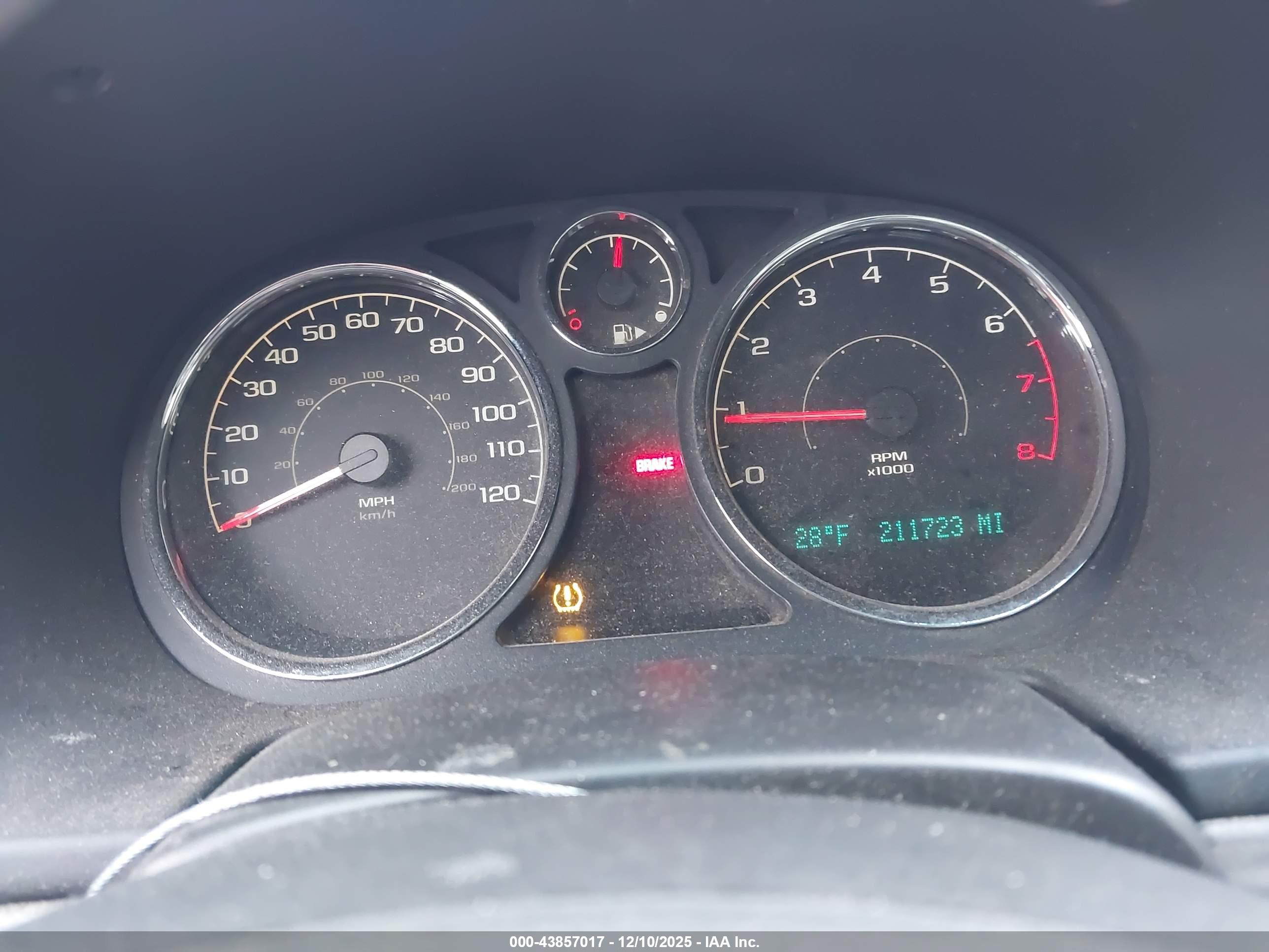 CHEVROLET COBALT image 7
