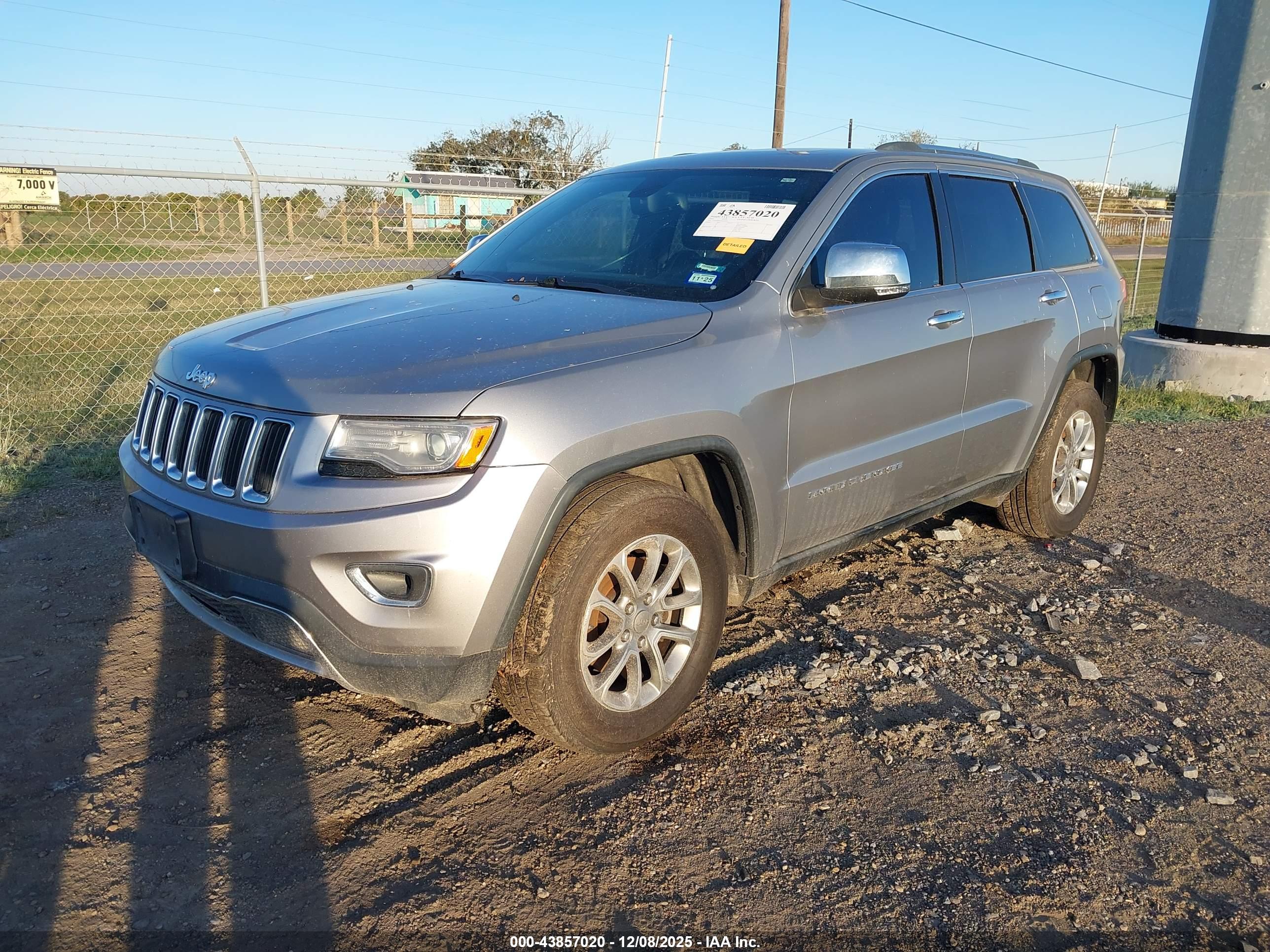 JEEP GRAND image 2