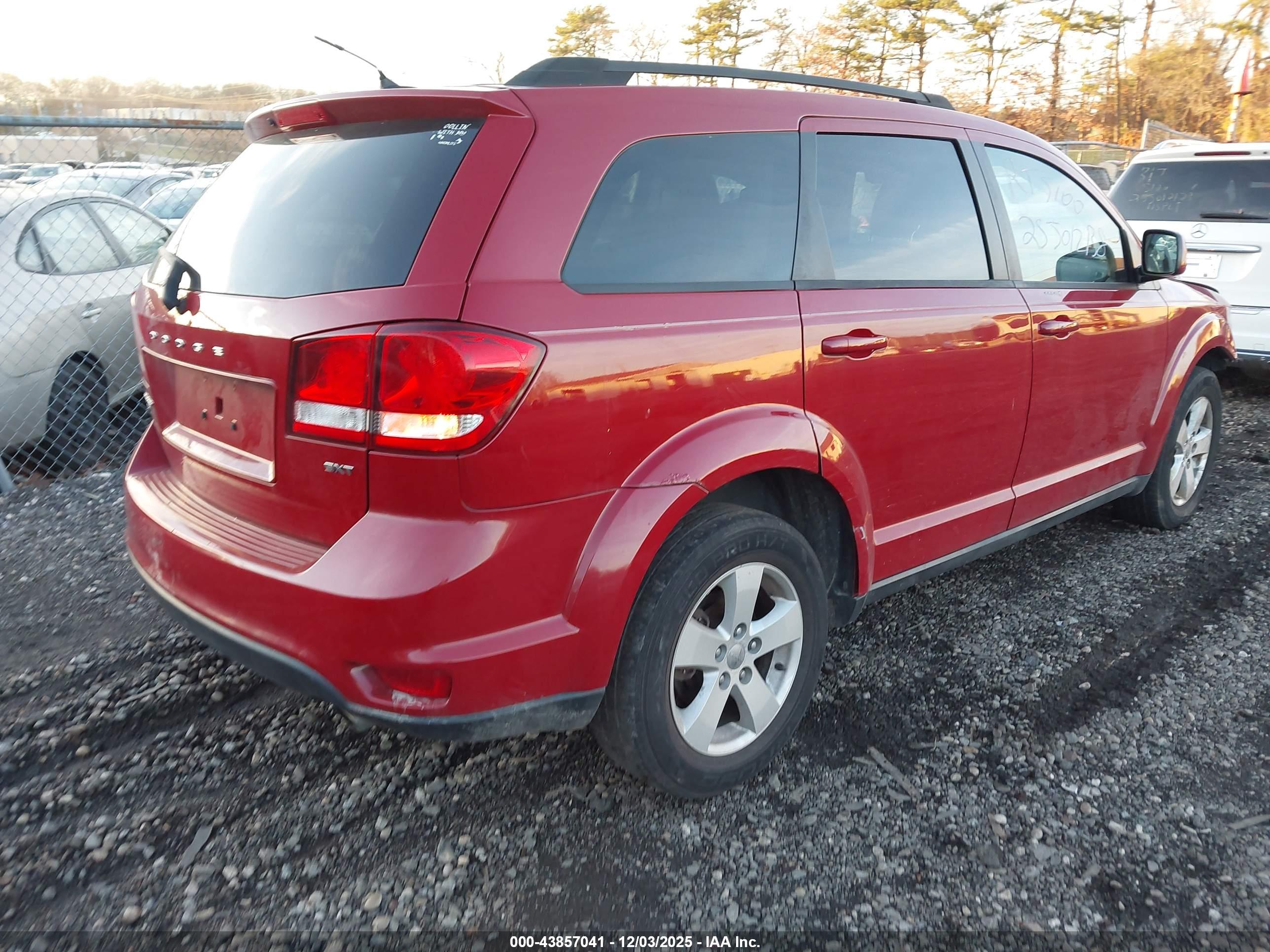 DODGE JOURNEY image 4