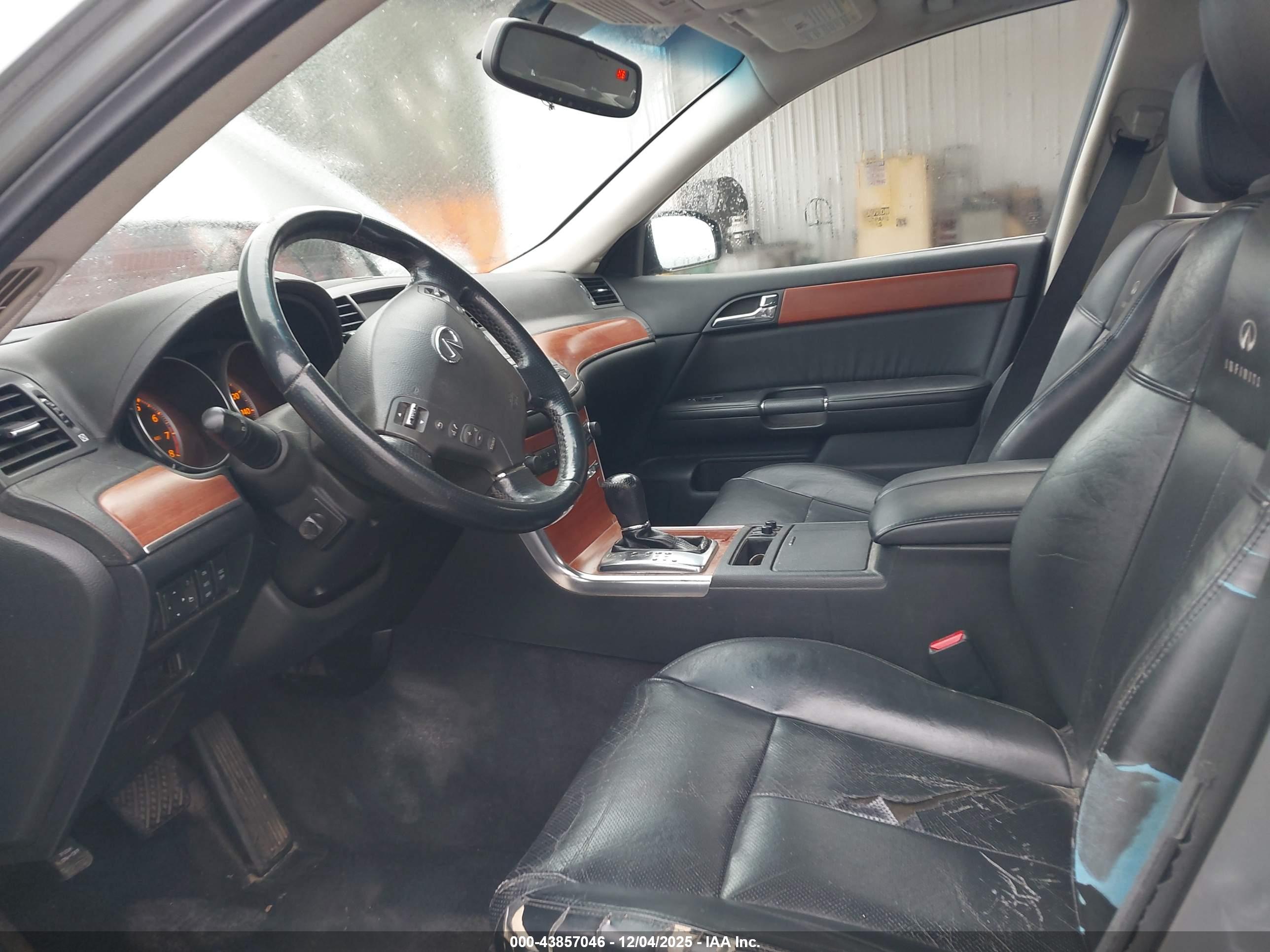 INFINITI M35 image 5