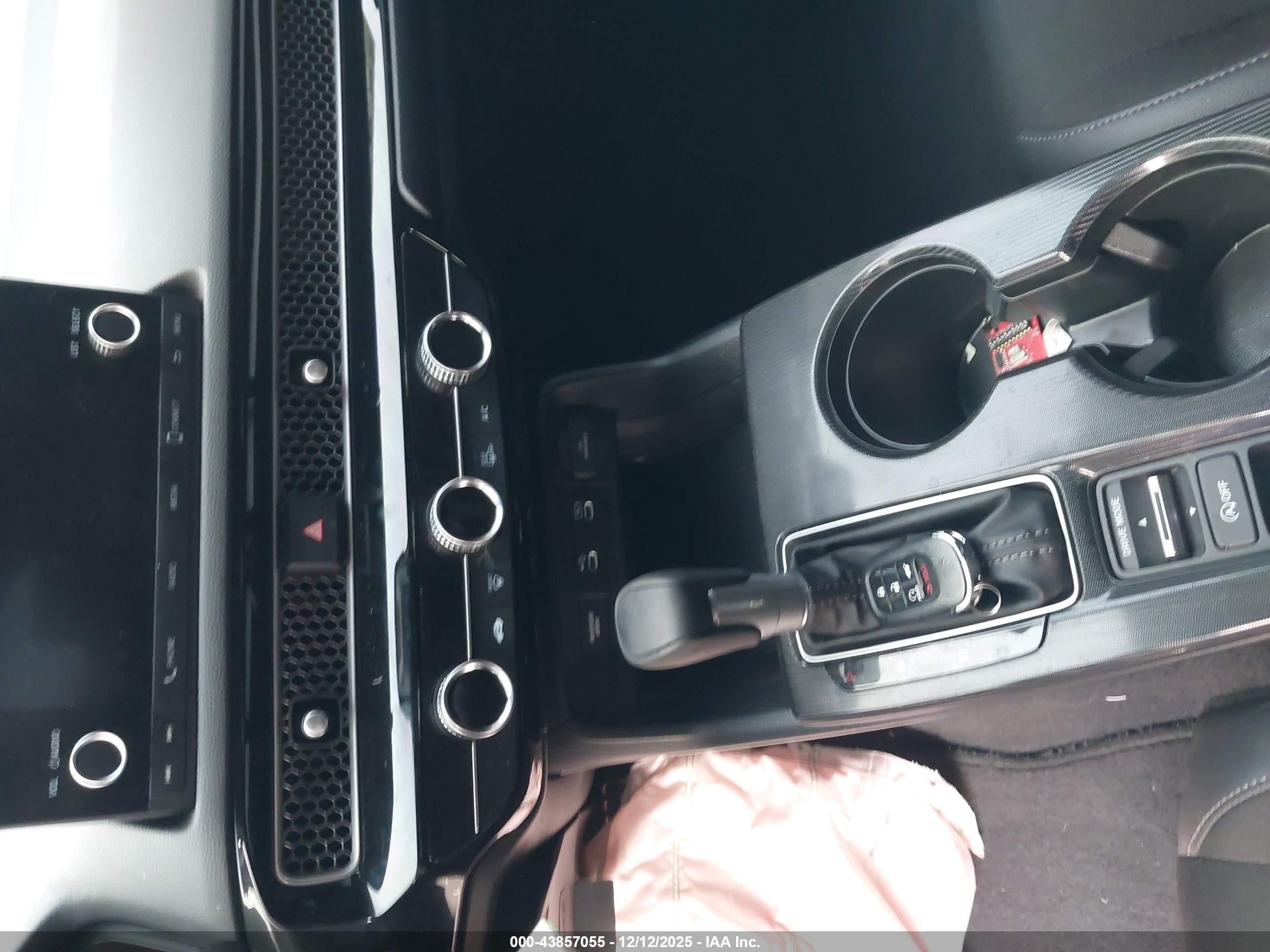 HONDA CIVIC image 11