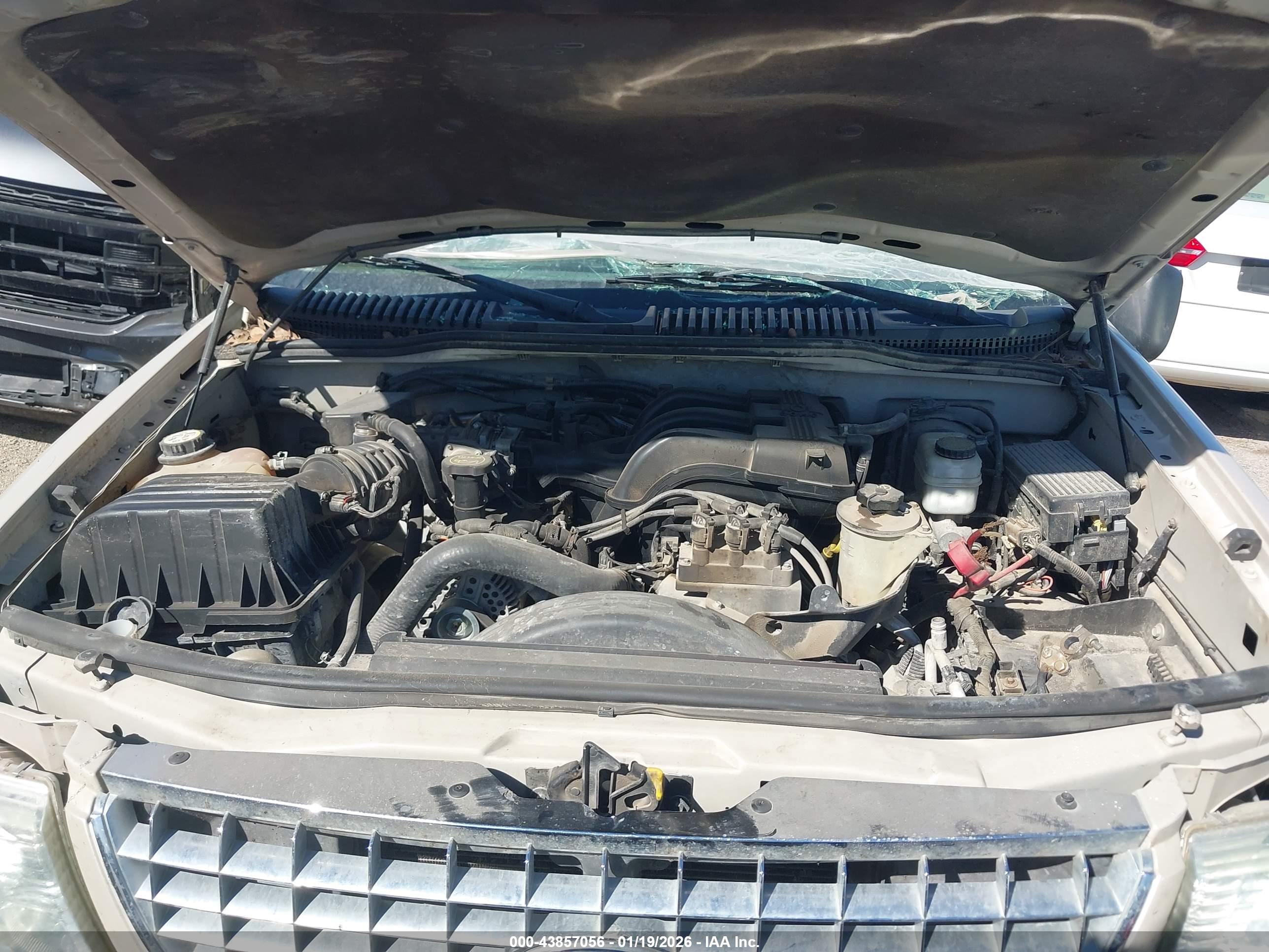 FORD EXPLORER image 10