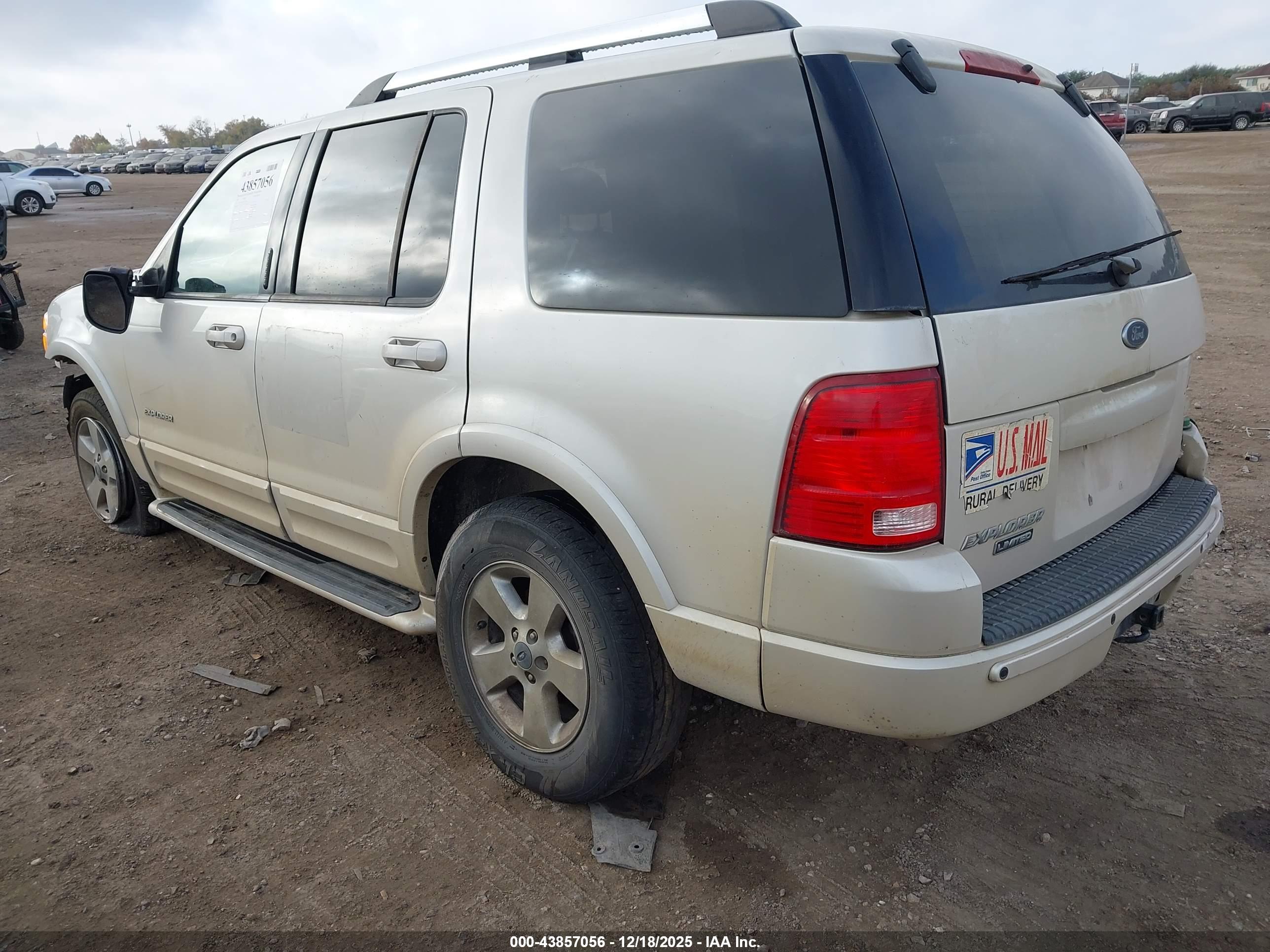 FORD EXPLORER image 3