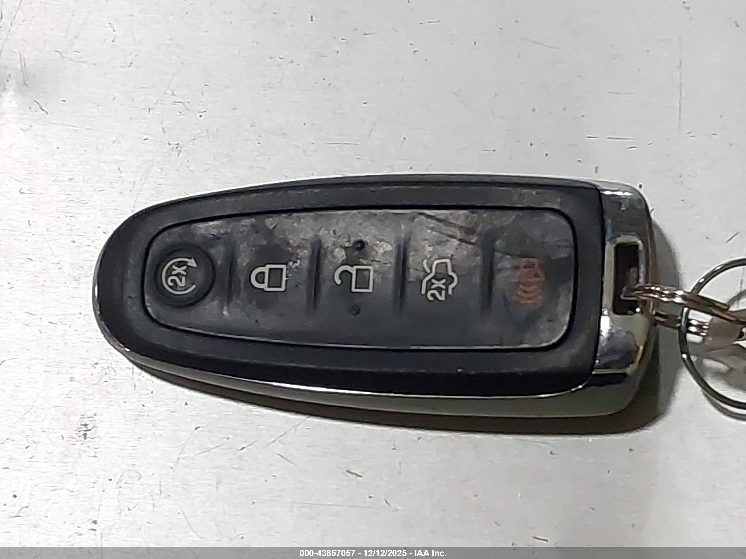 FORD ESCAPE image 11