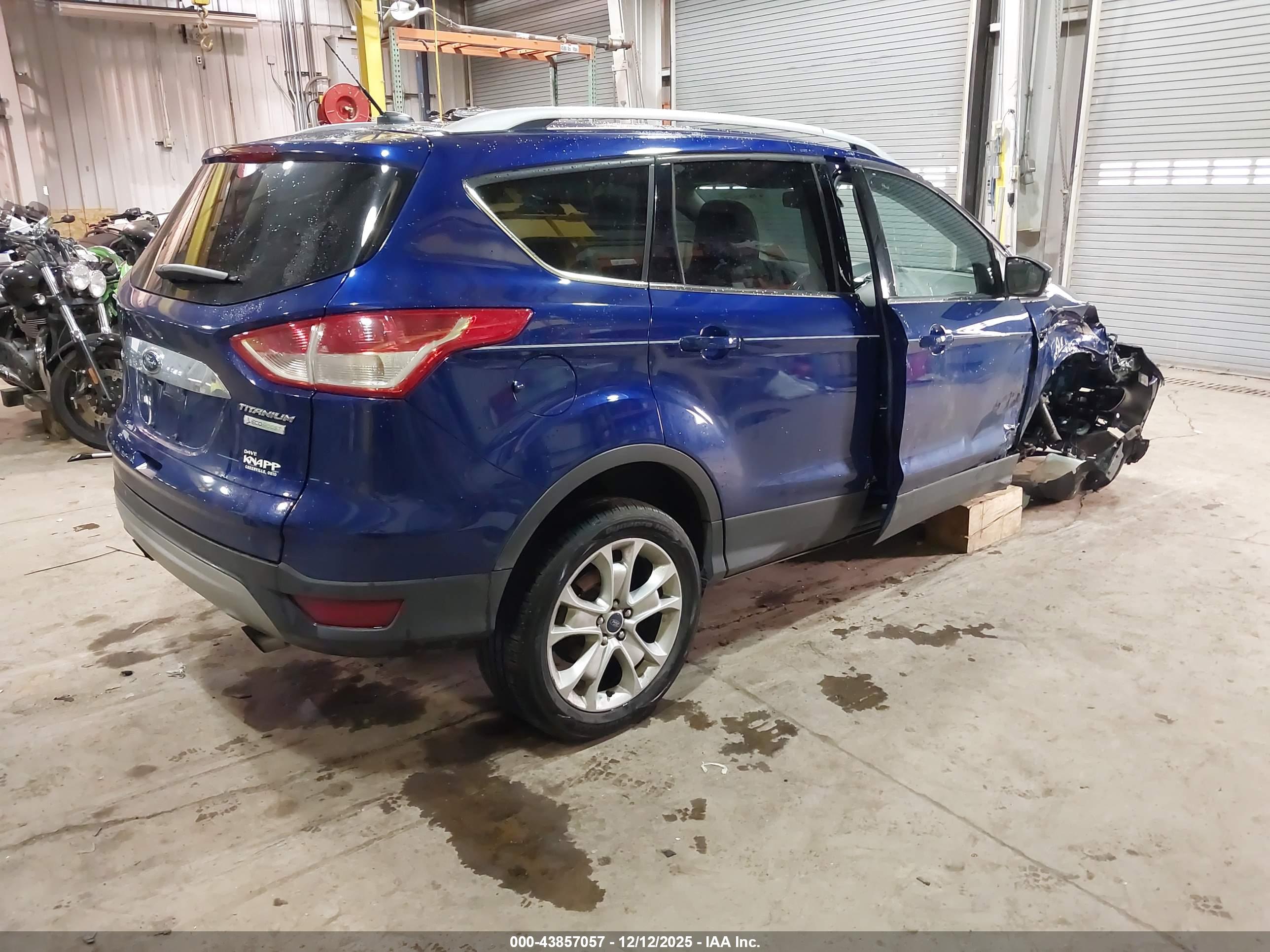 FORD ESCAPE image 4