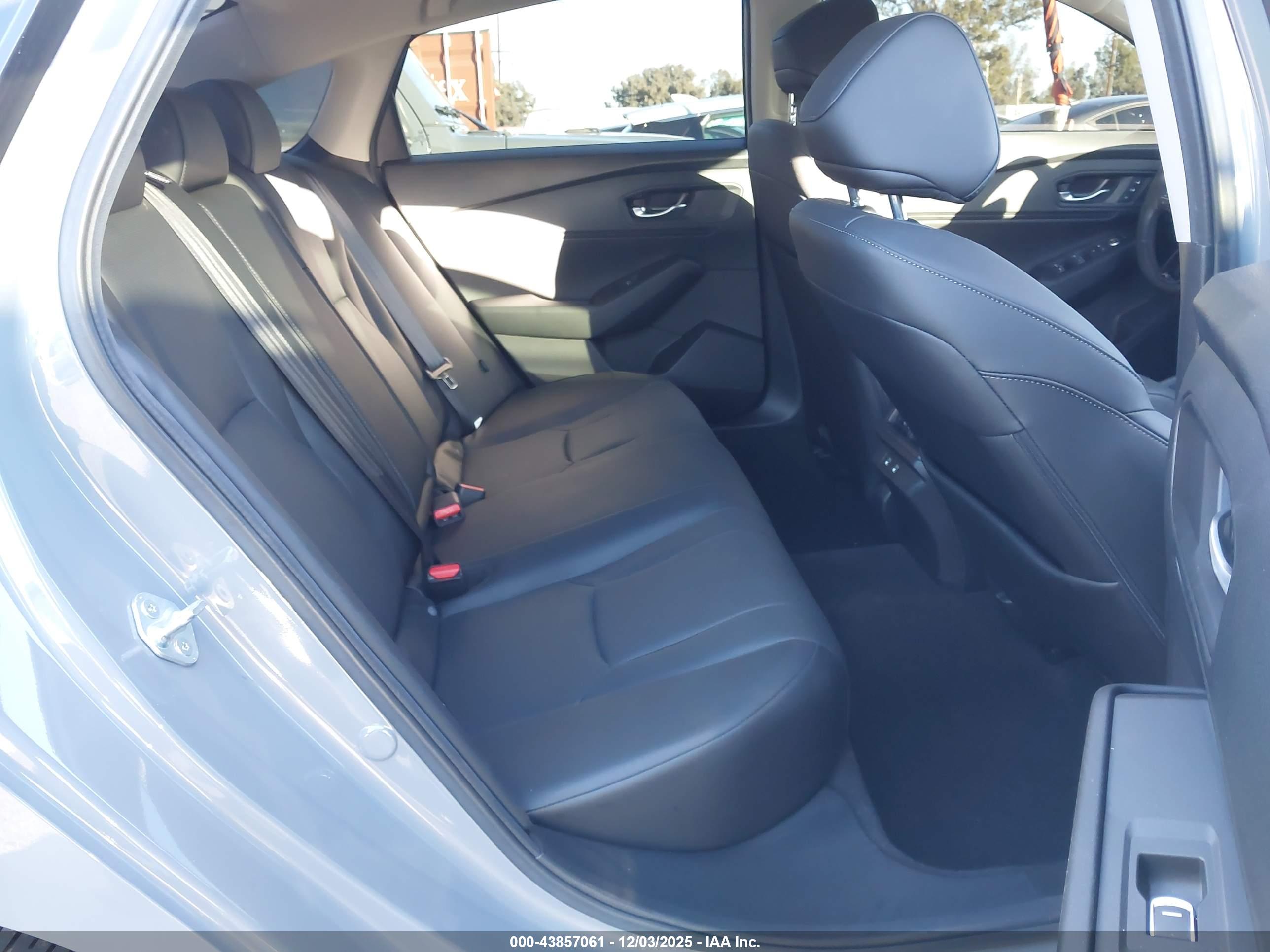 HONDA ACCORD image 8