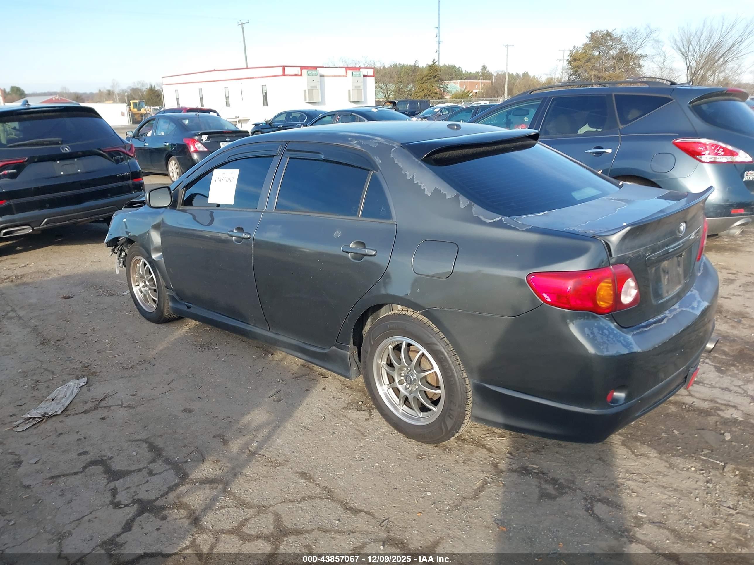 TOYOTA COROLLA image 3