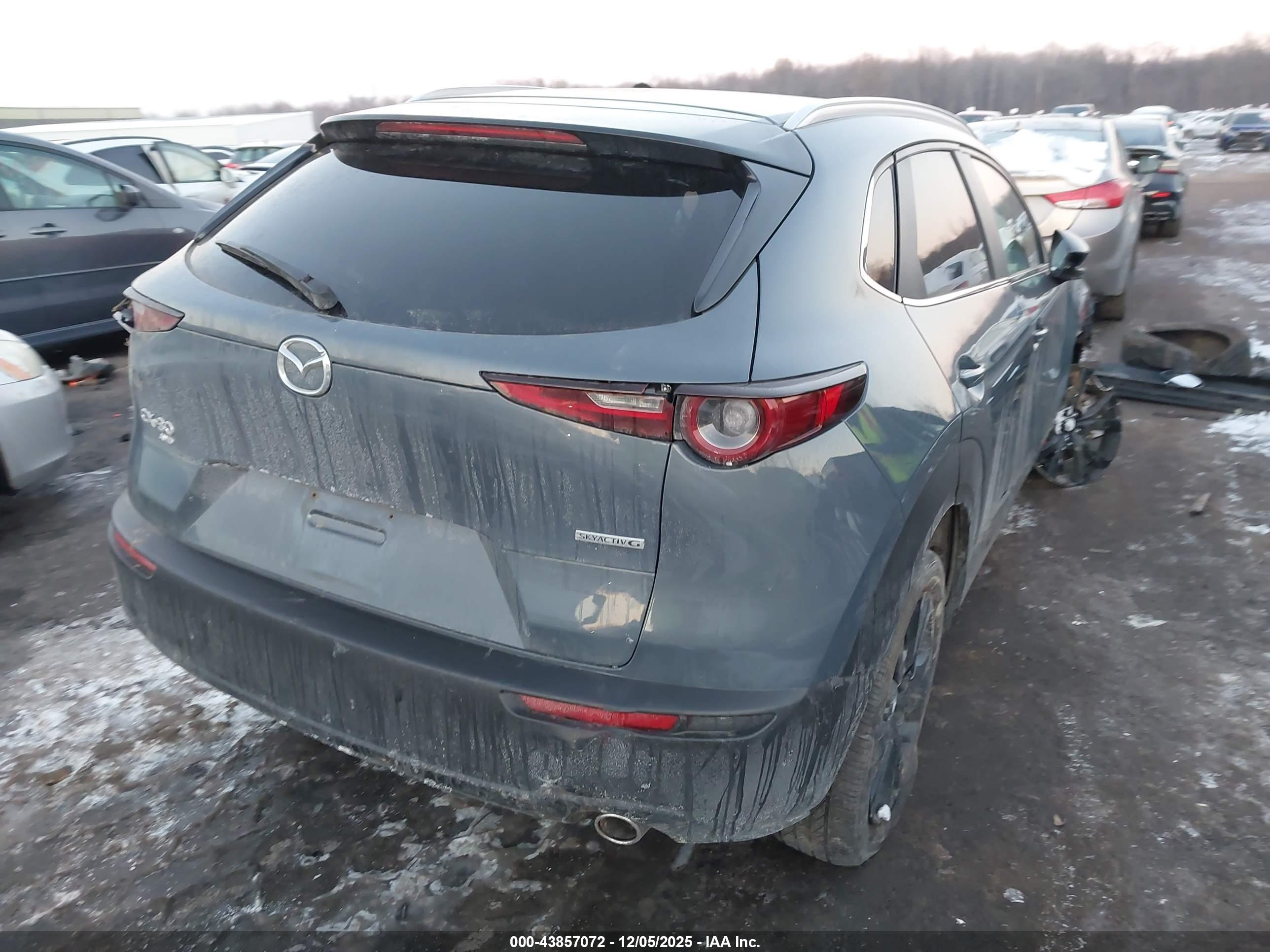 MAZDA CX-30 image 4