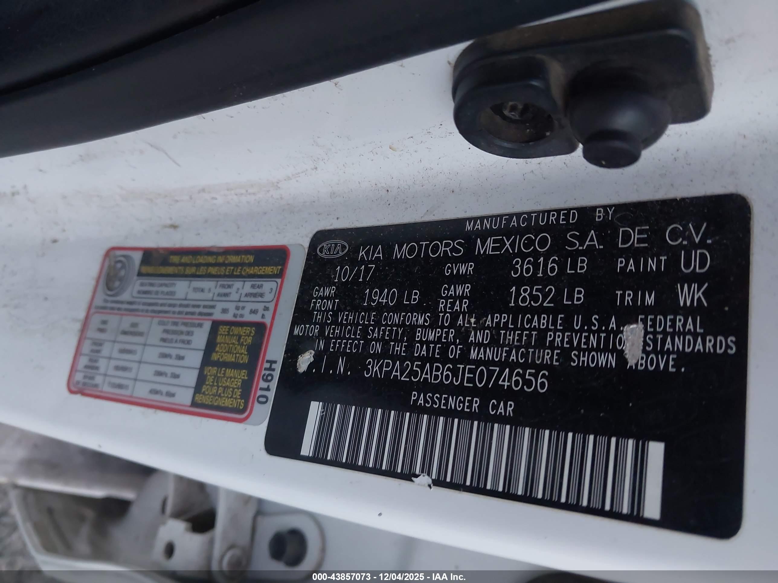 KIA RIO image 9