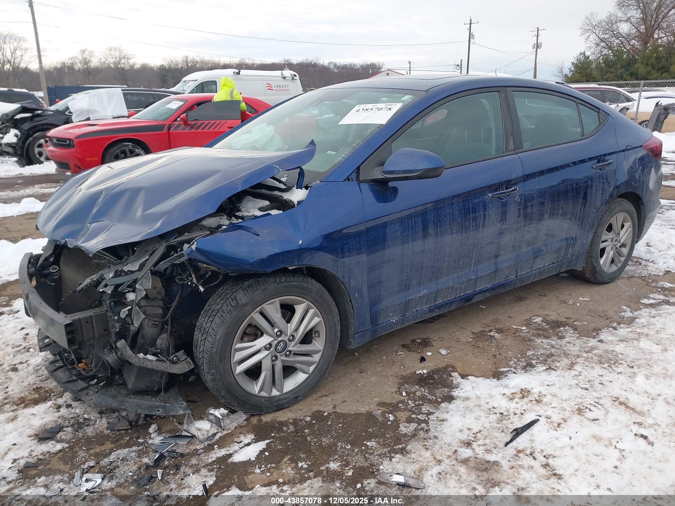 HYUNDAI ELANTRA image 2