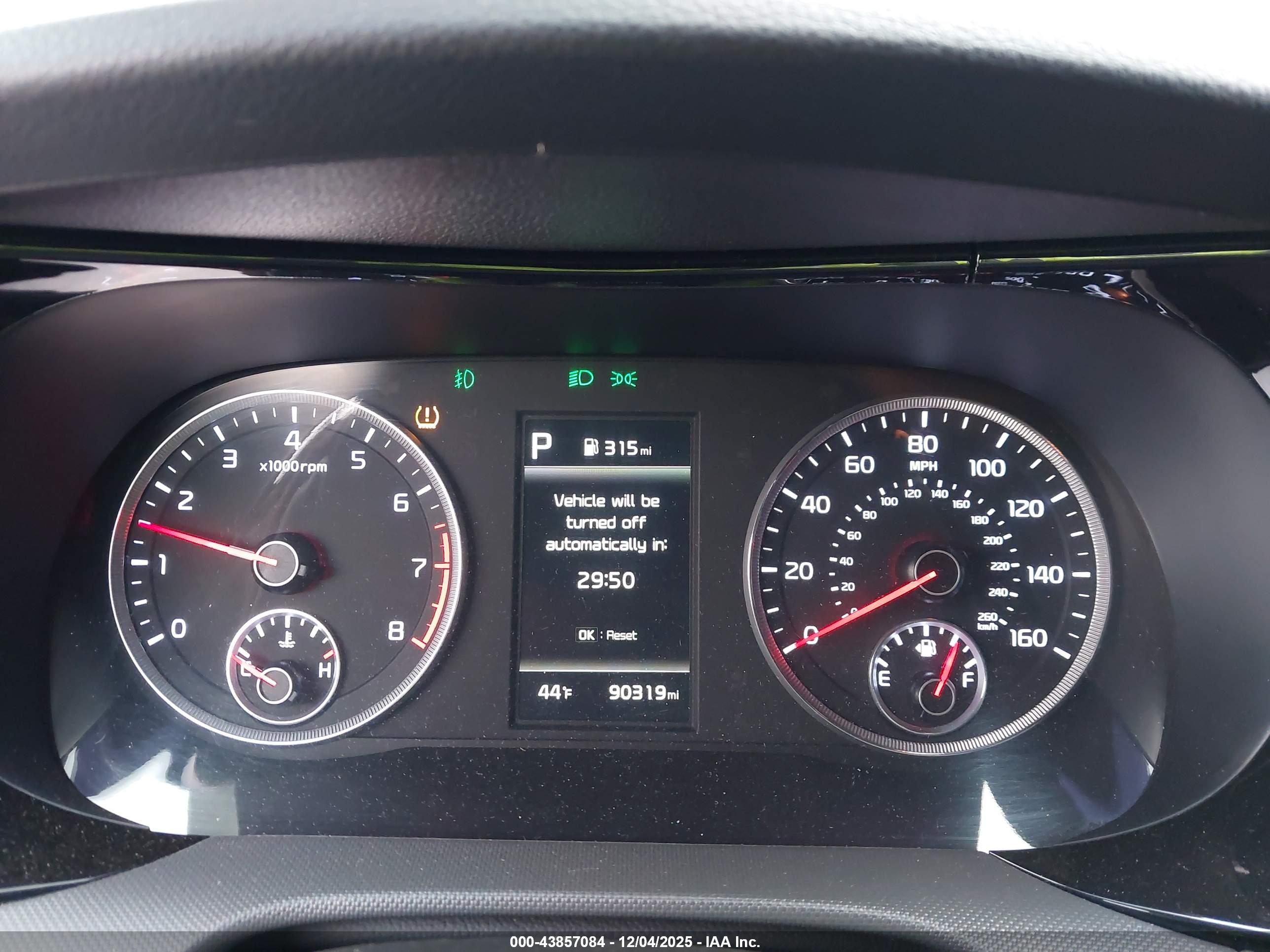 KIA K5 image 7