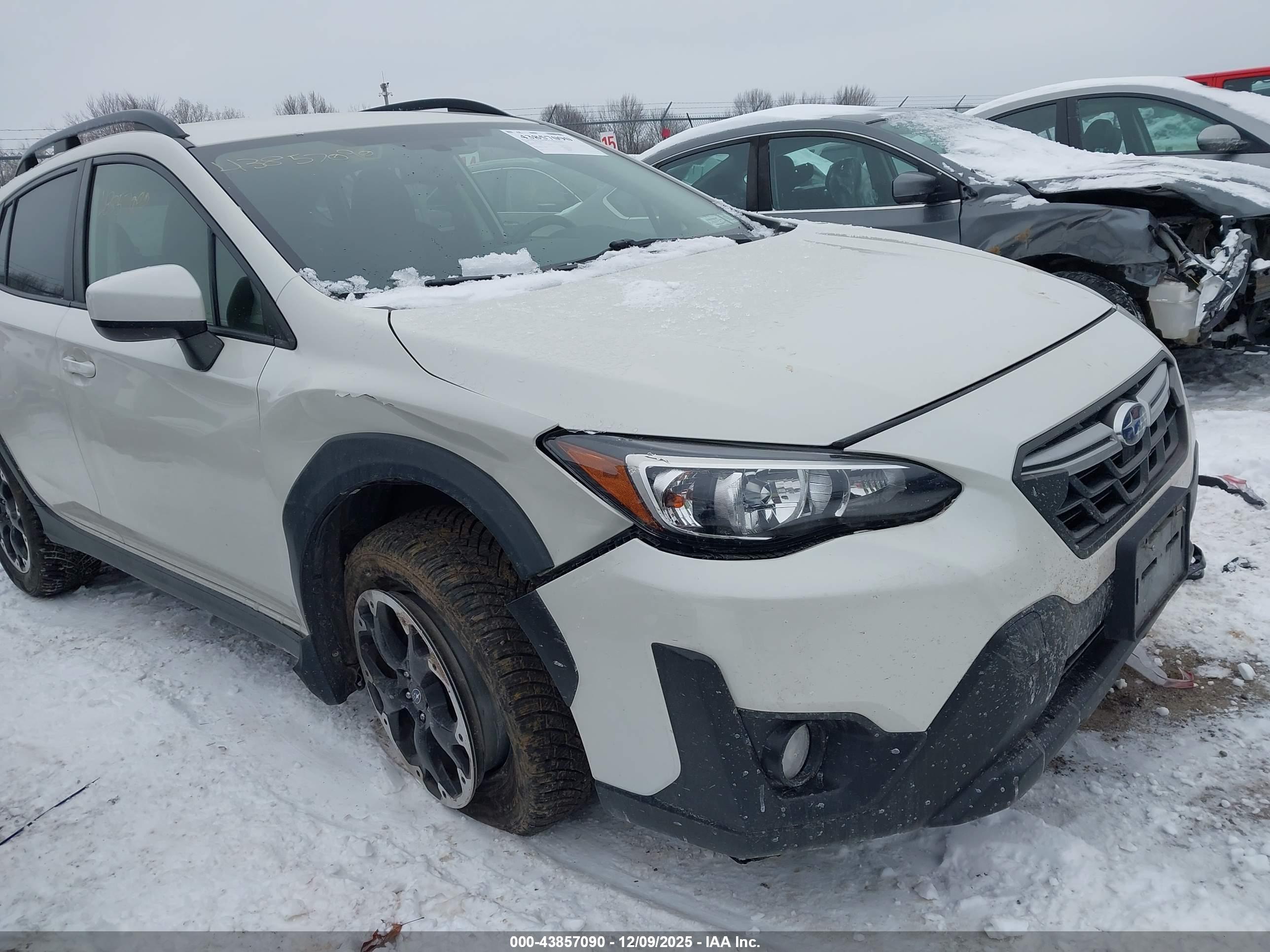 SUBARU CROSSTREK image 6