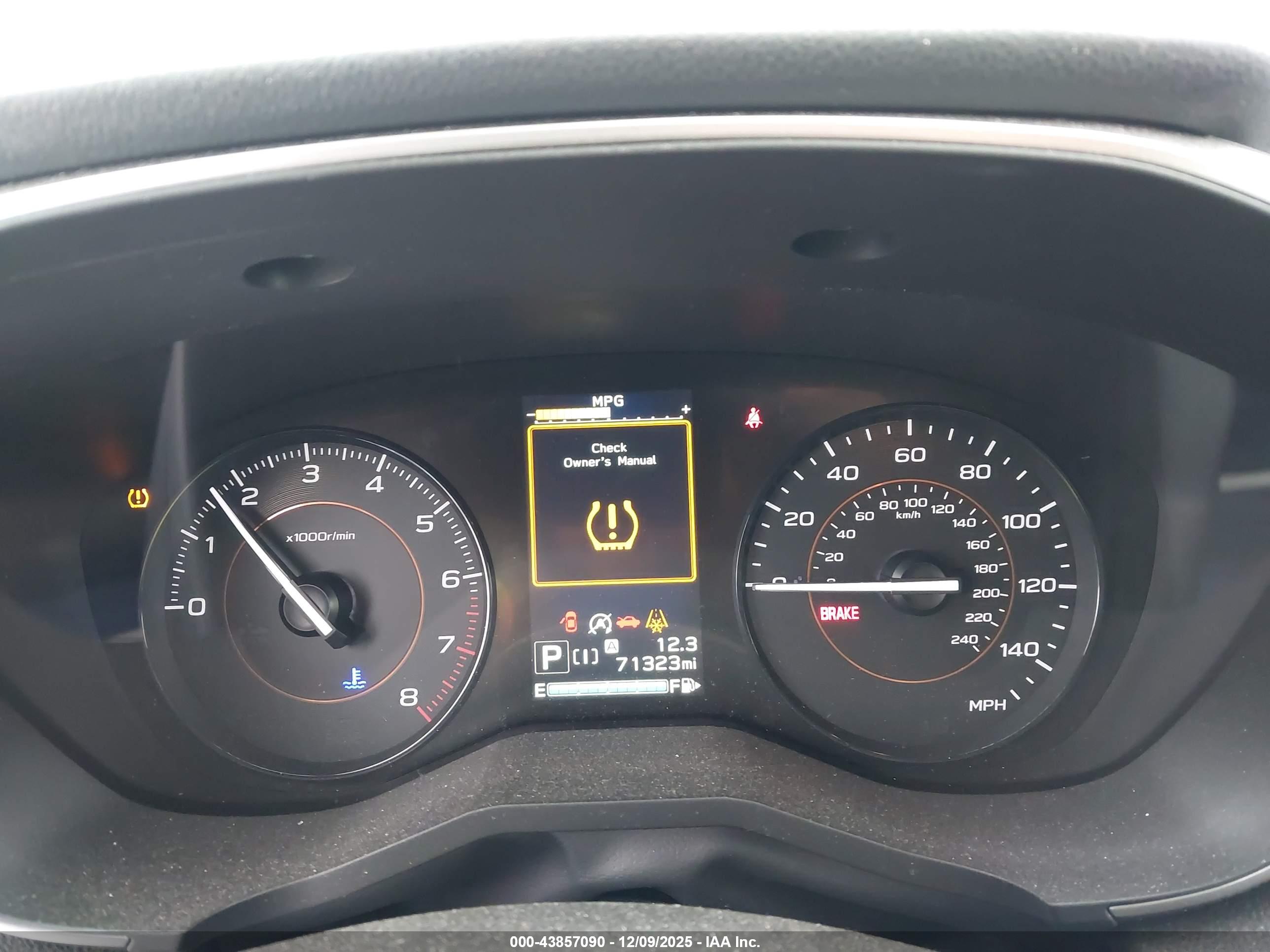 SUBARU CROSSTREK image 7