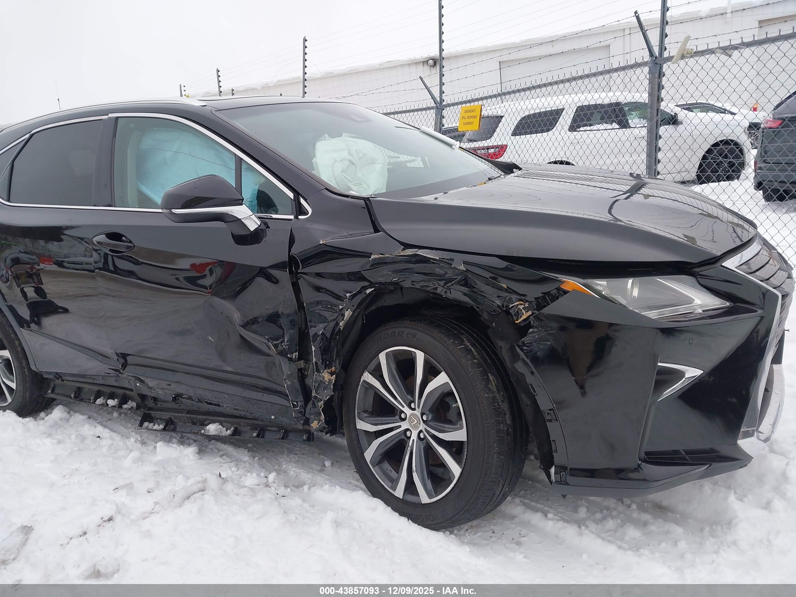 LEXUS RX image 6