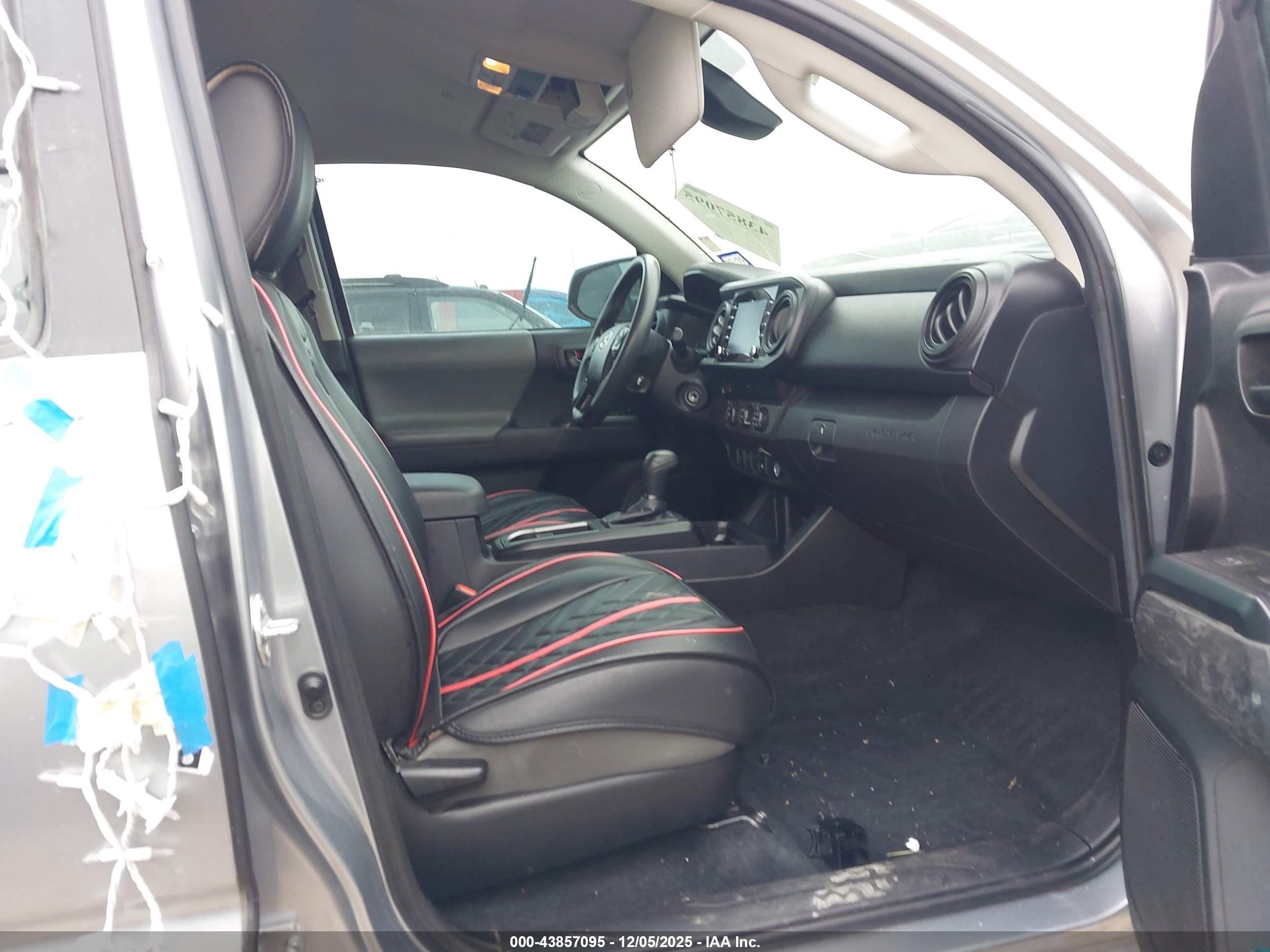 TOYOTA TACOMA image 5