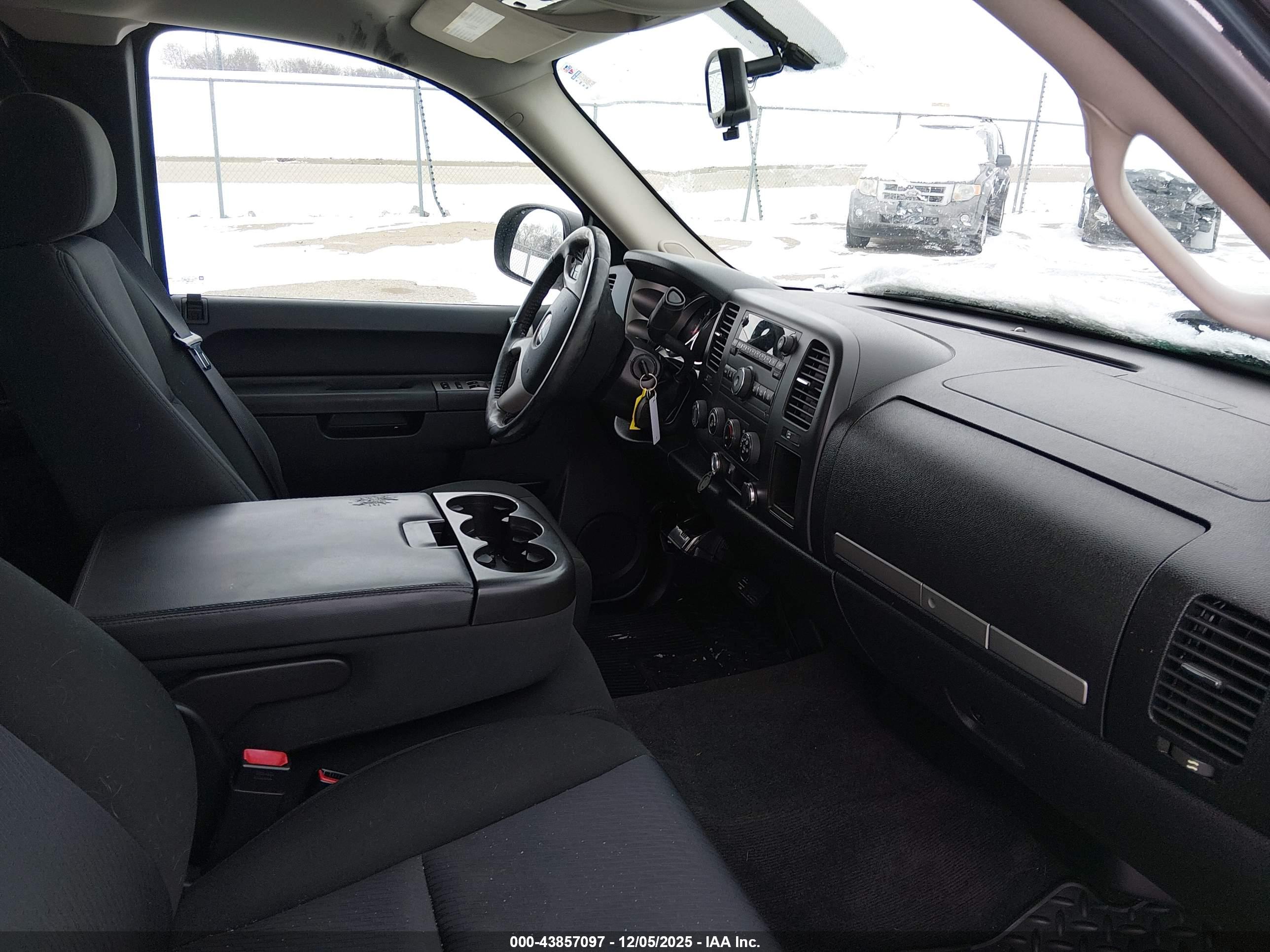 GMC SIERRA image 5