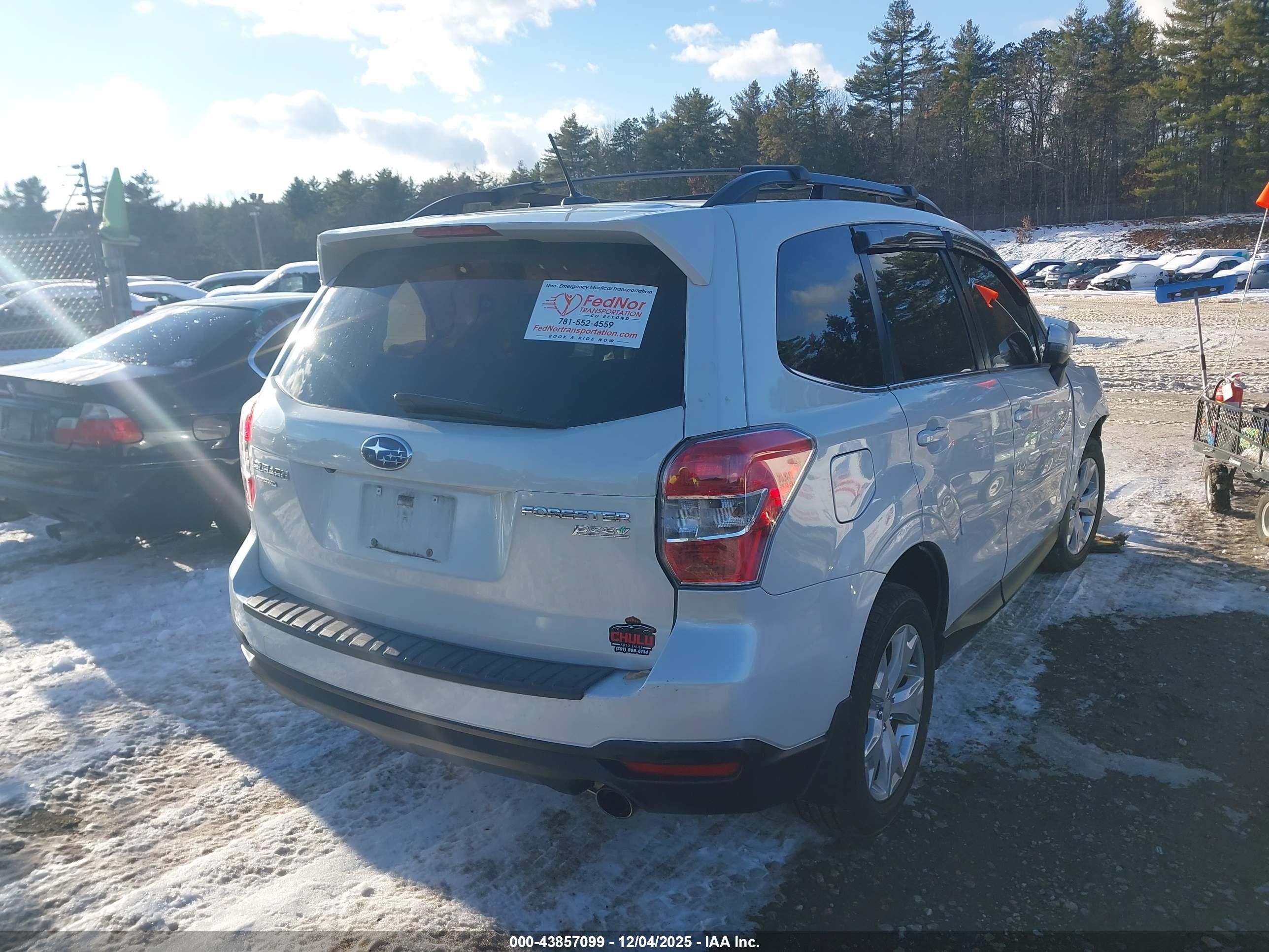 SUBARU FORESTER image 4