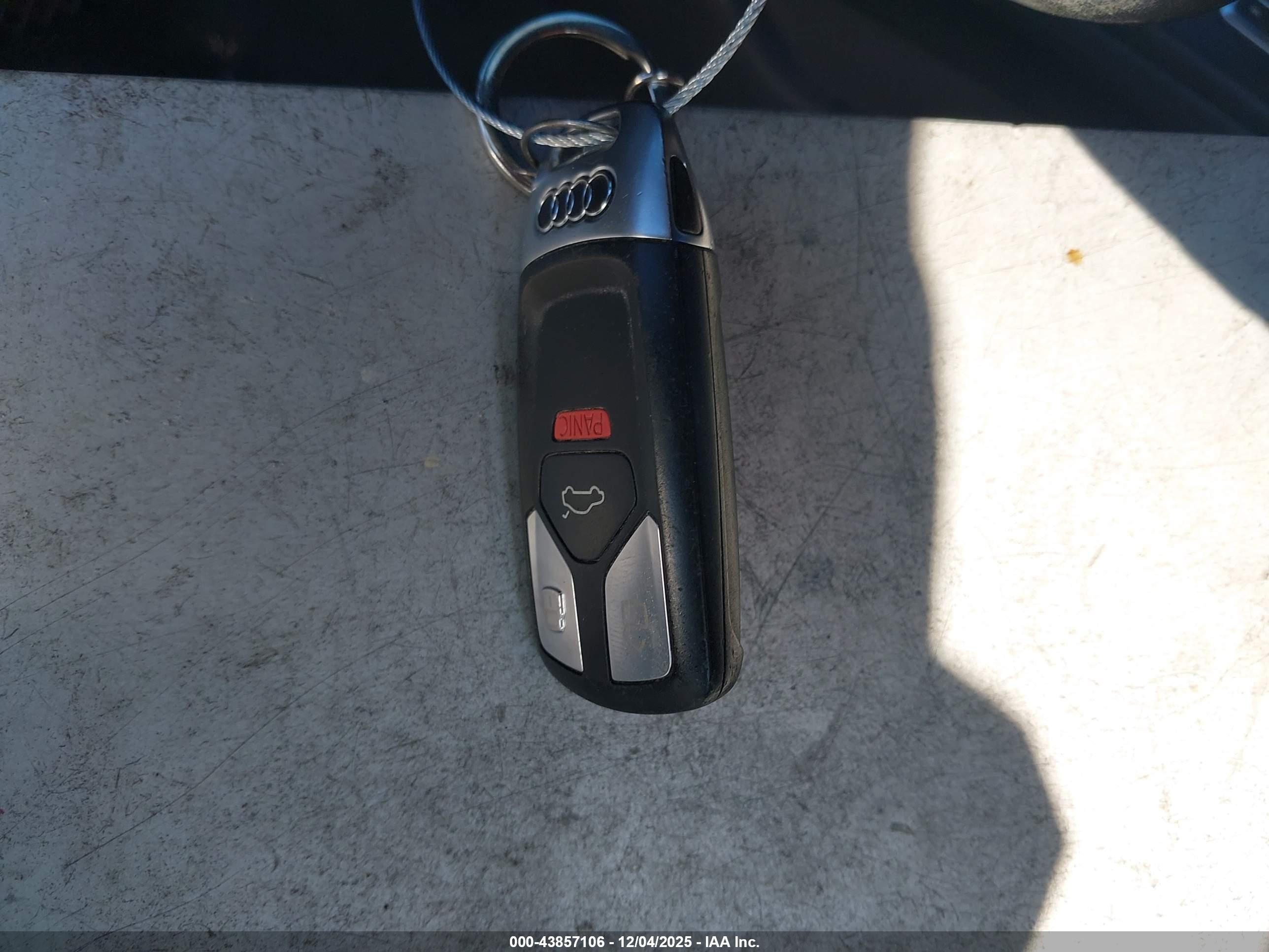 AUDI A4 image 11