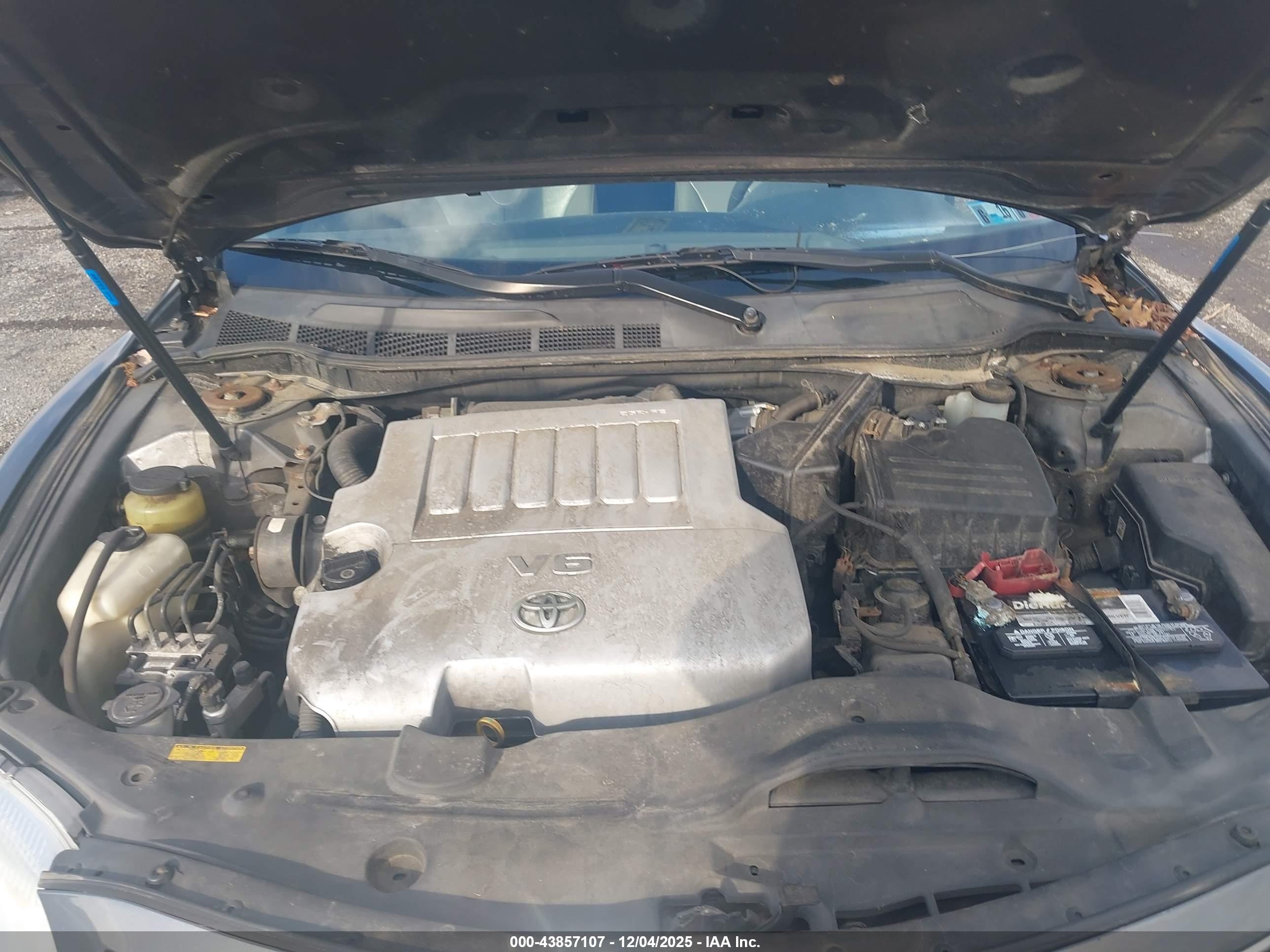TOYOTA CAMRY image 10