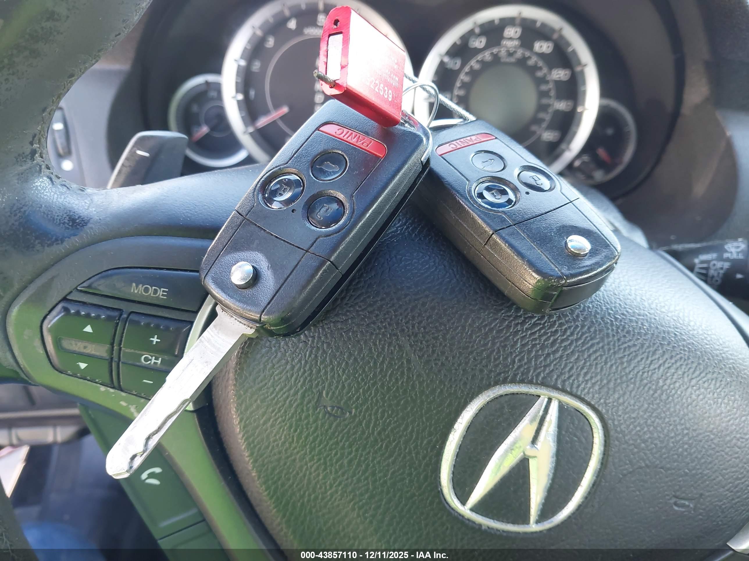 ACURA TSX image 11
