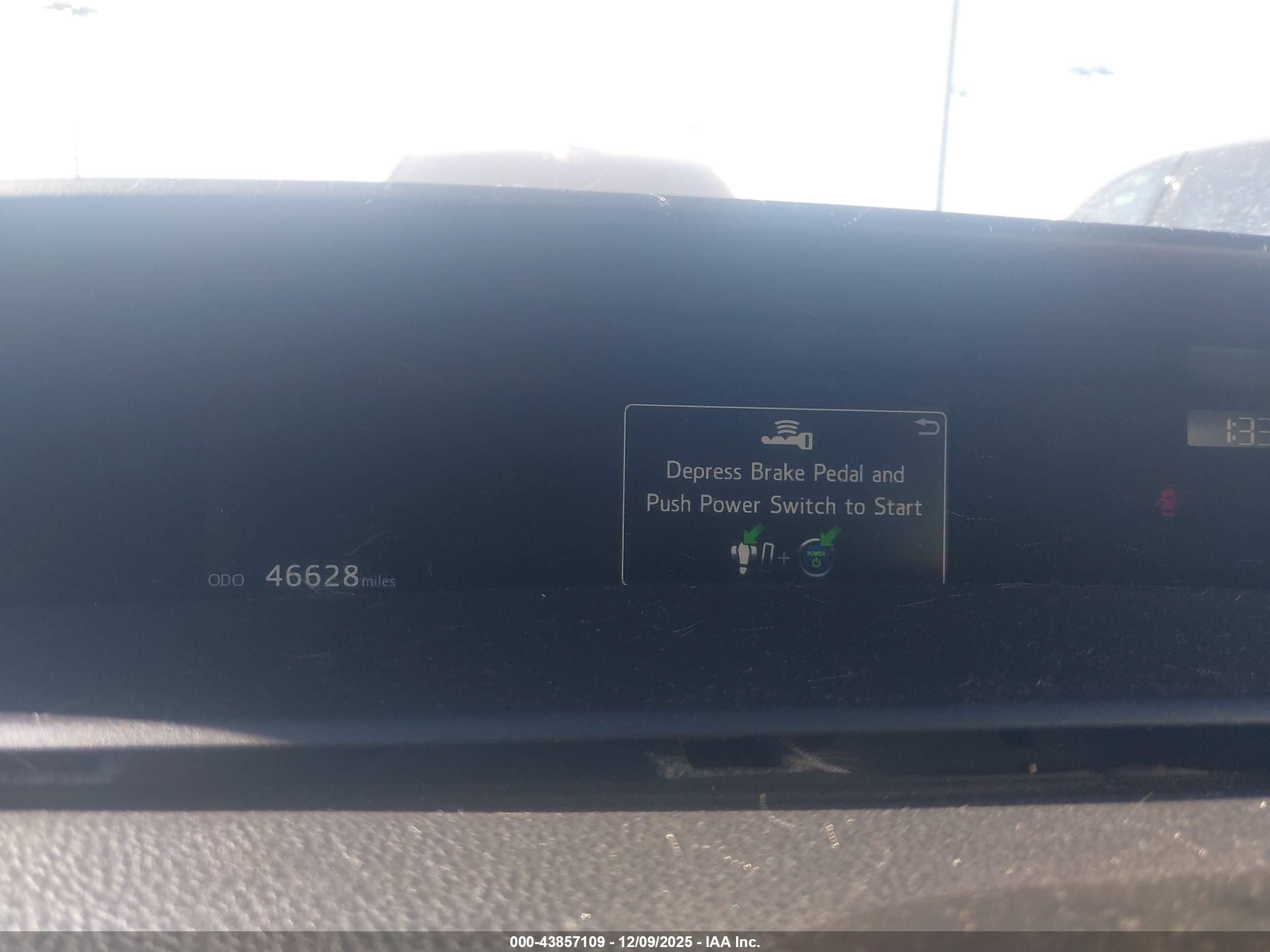 TOYOTA PRIUS image 7