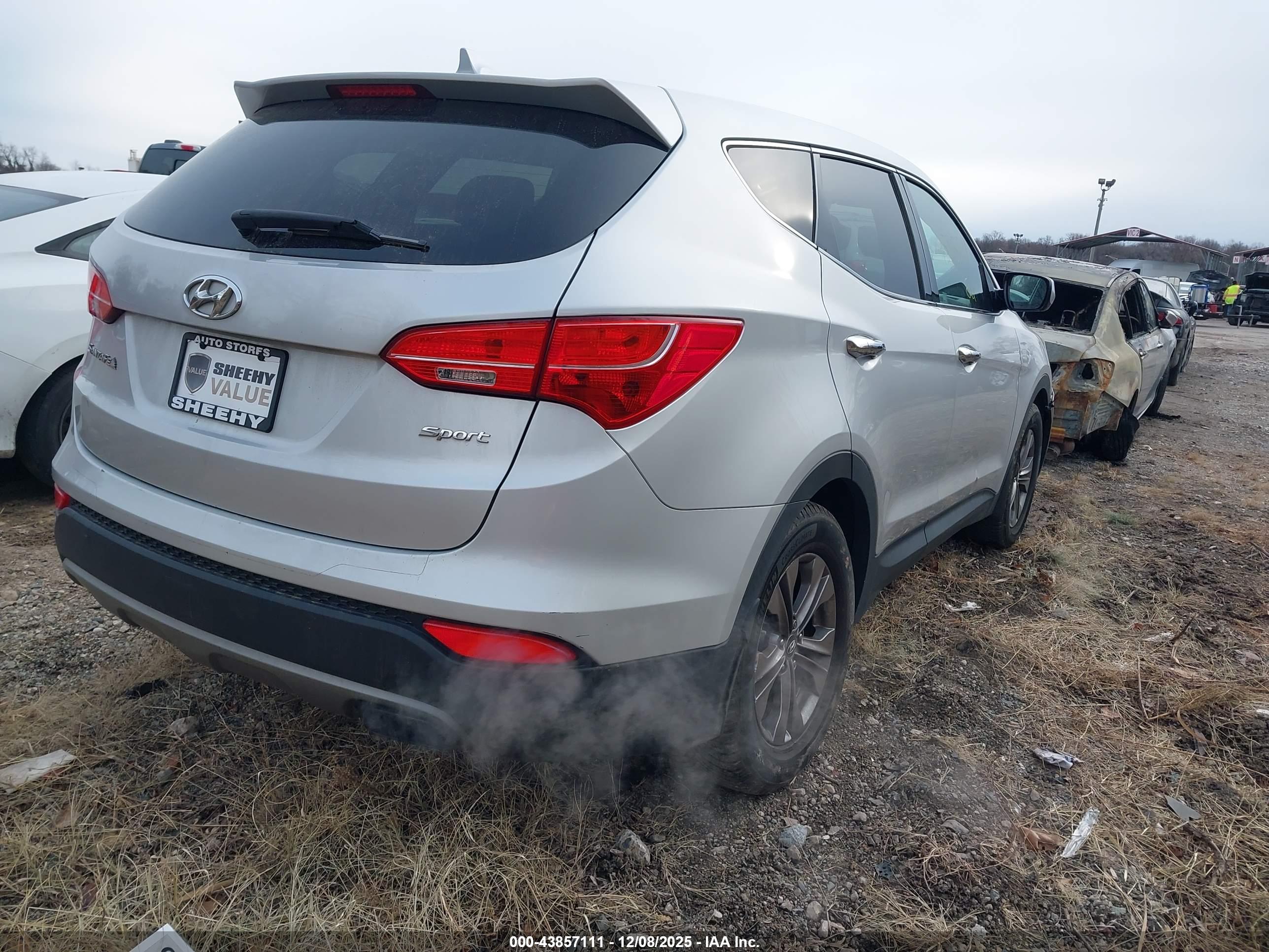 HYUNDAI SANTA image 4