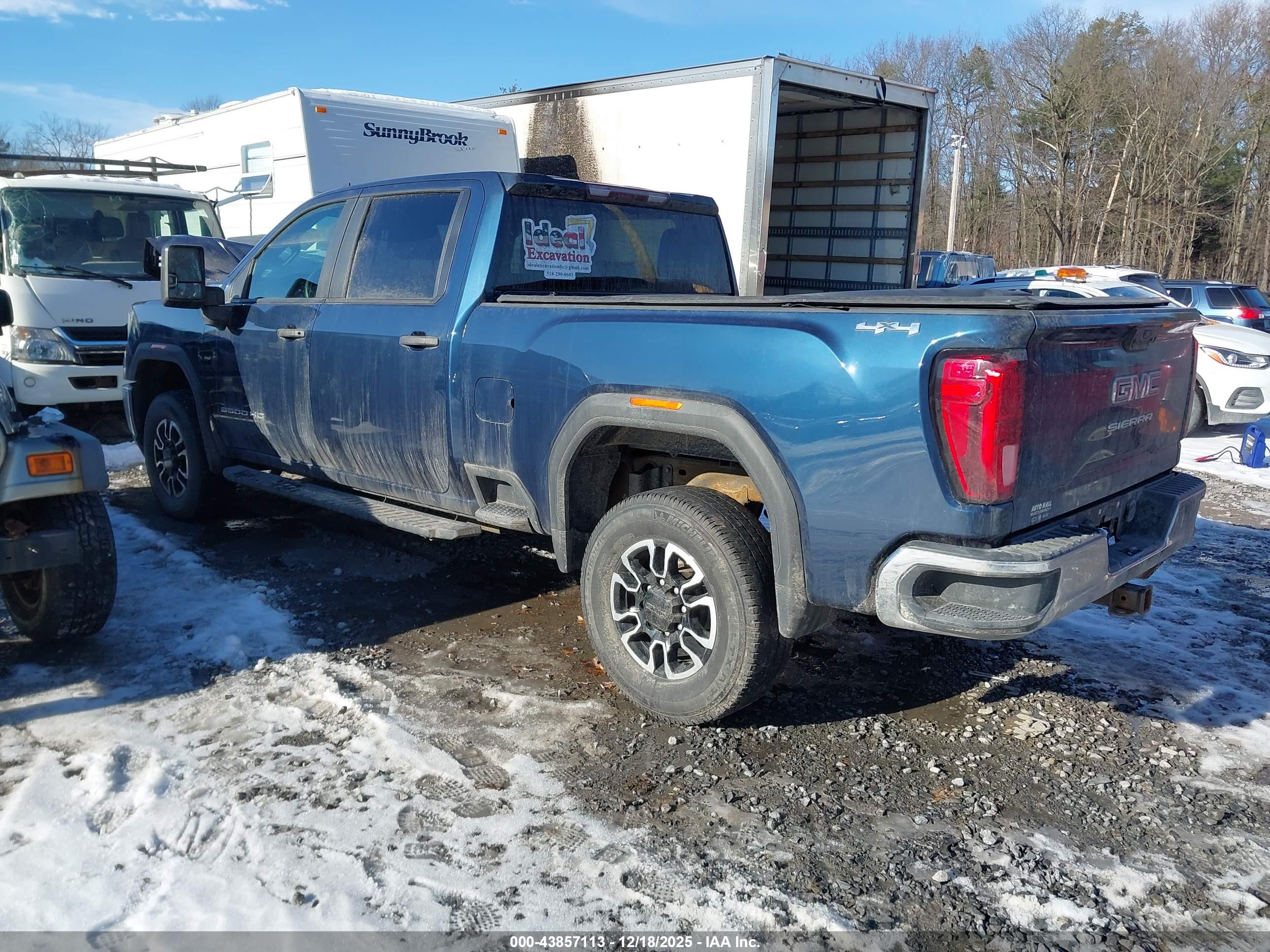 GMC SIERRA image 3