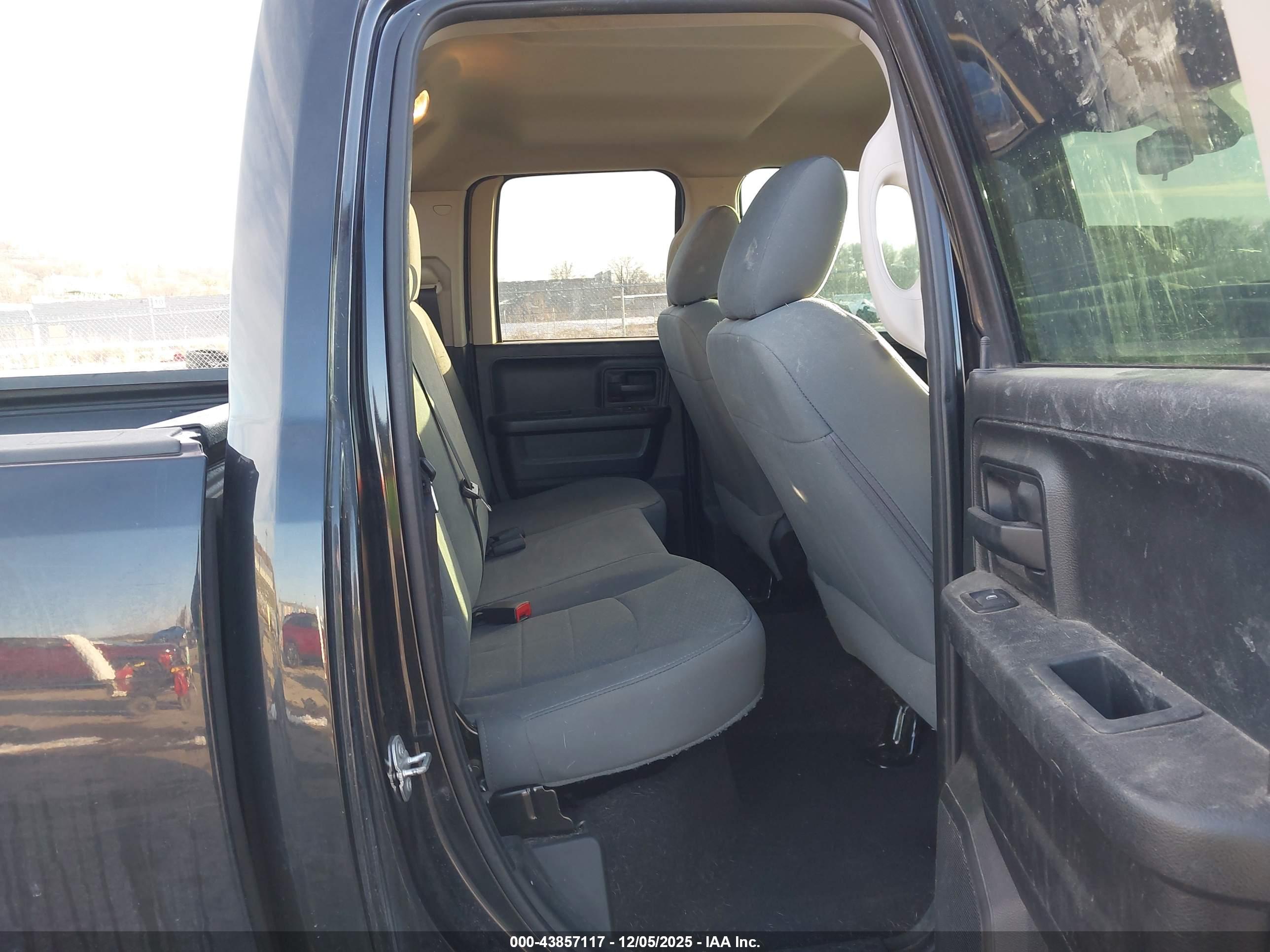 RAM 1500 image 8