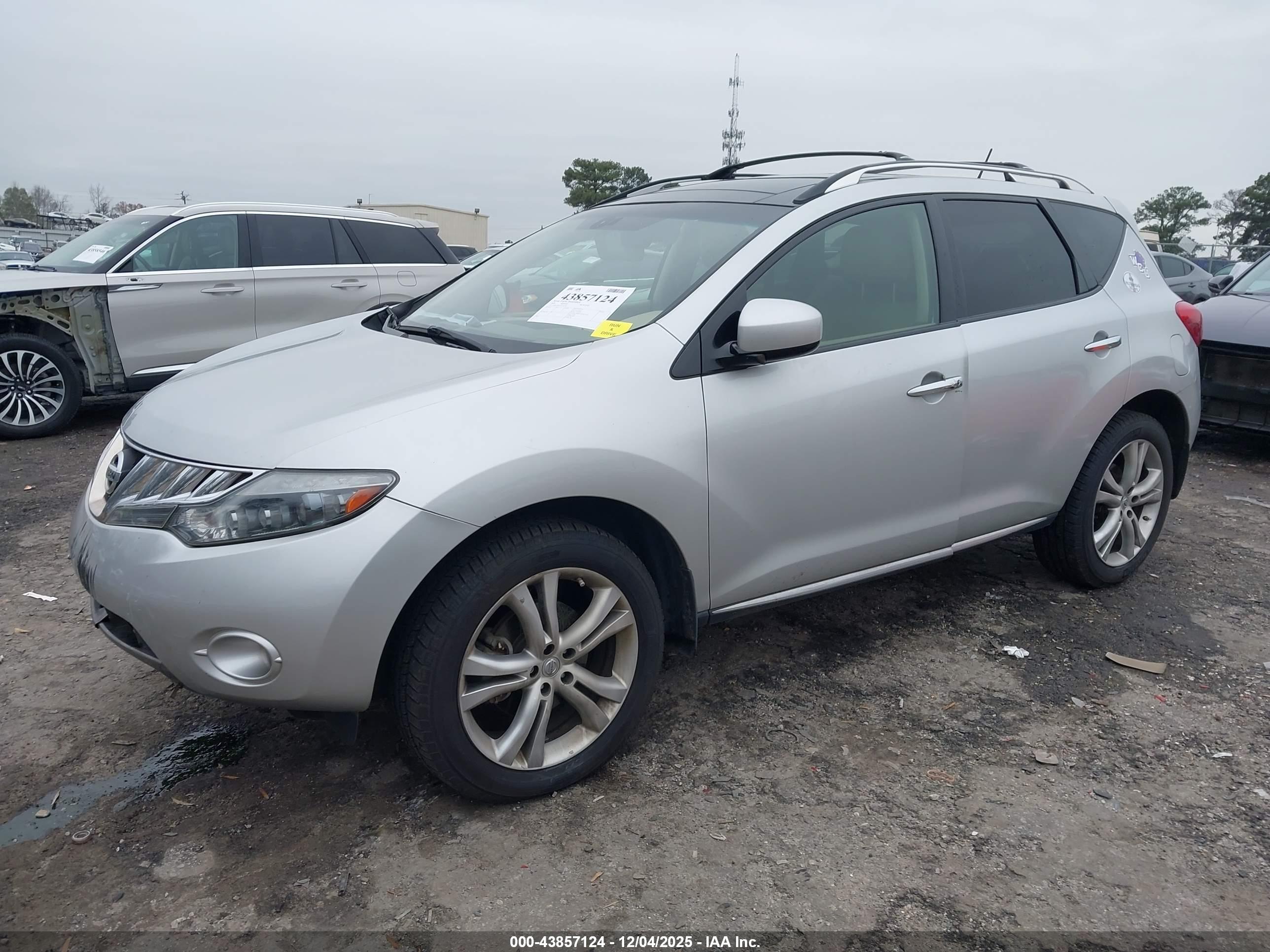 NISSAN MURANO image 2
