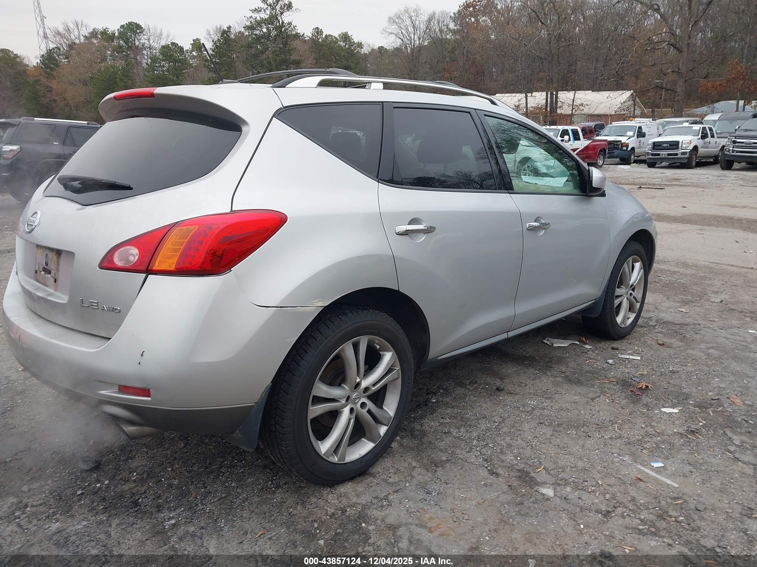 NISSAN MURANO image 4