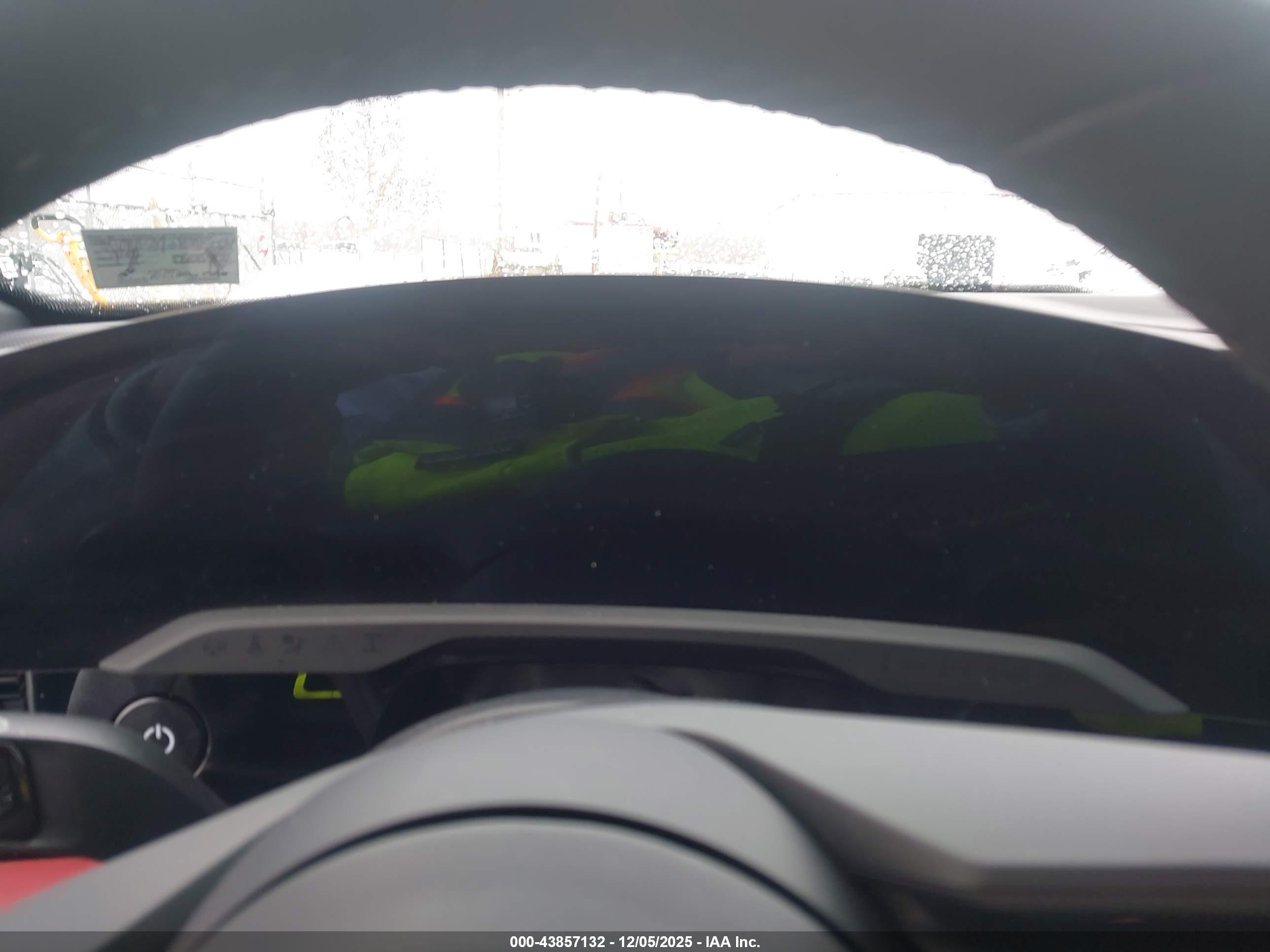 PORSCHE TAYCAN image 7