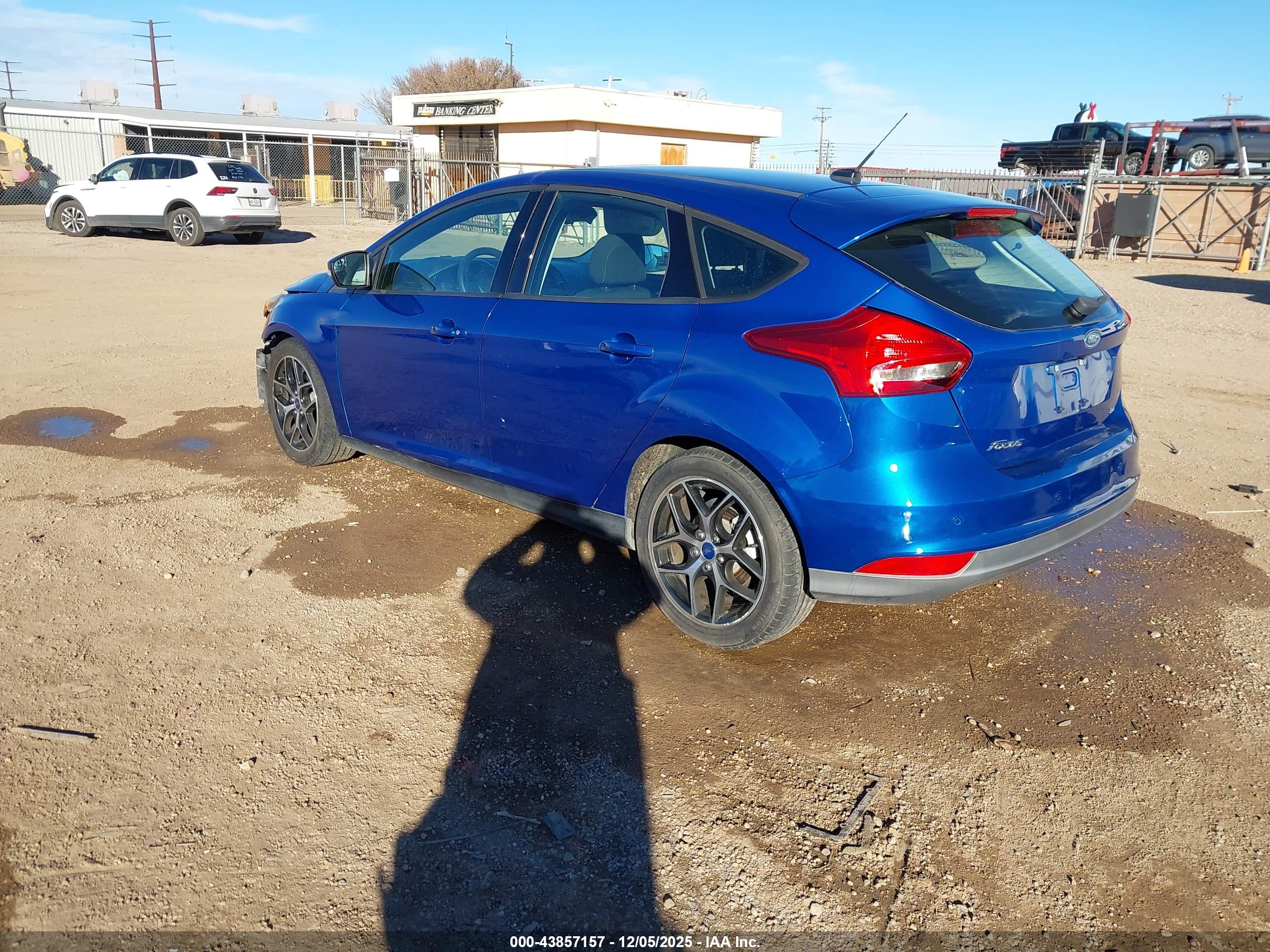 FORD FOCUS image 3