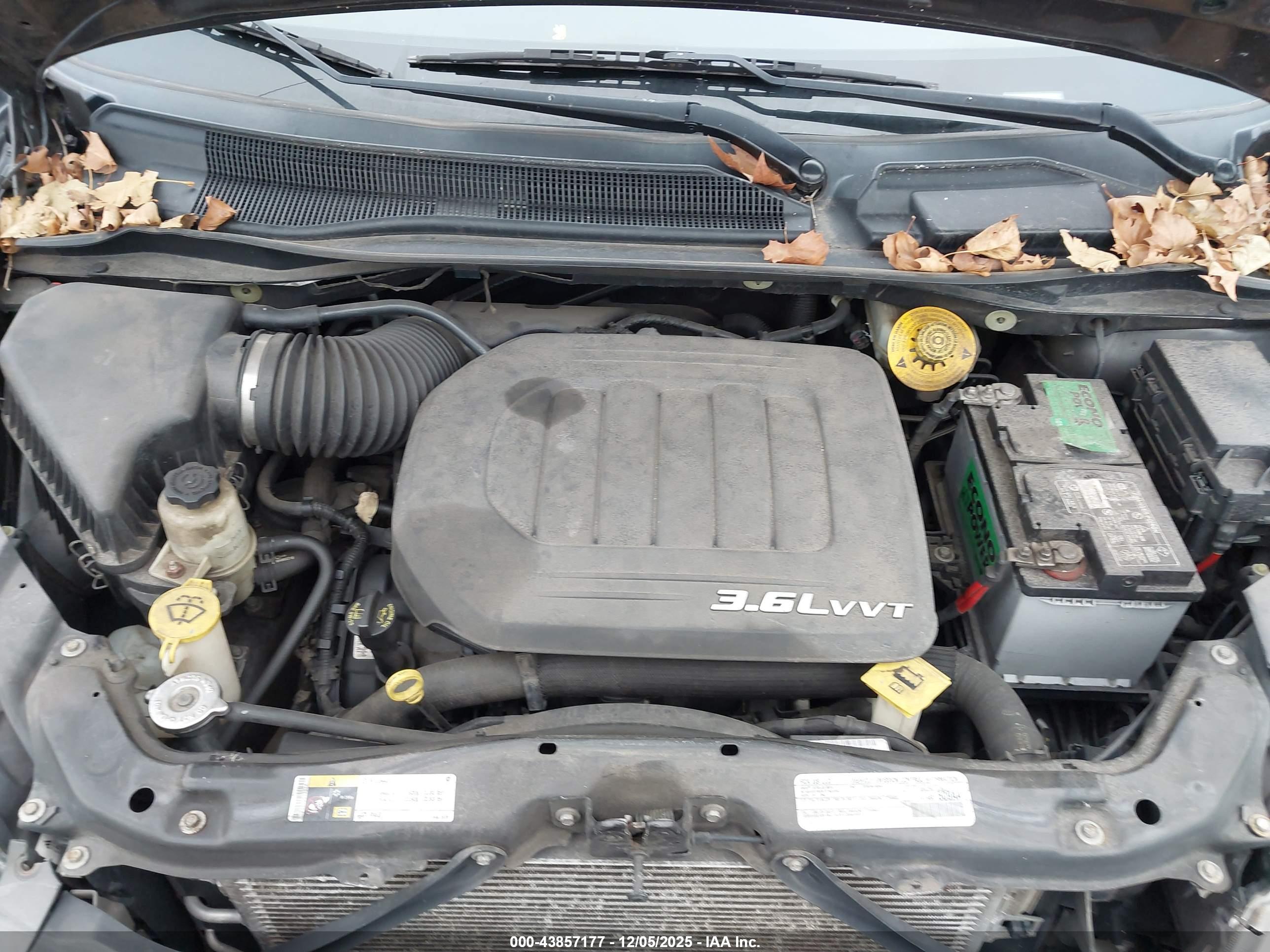 CHRYSLER TOWN image 10