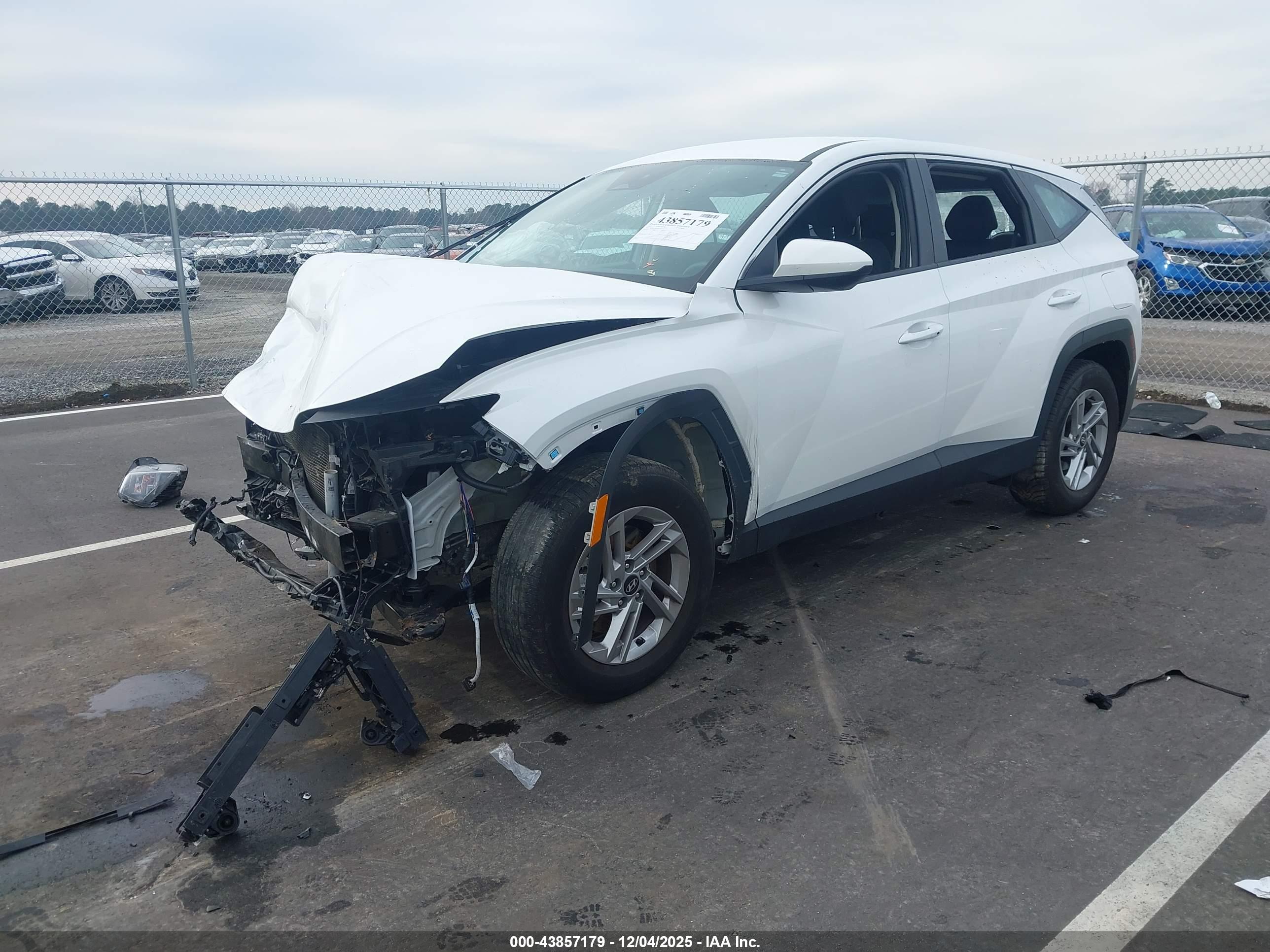 HYUNDAI TUCSON image 2
