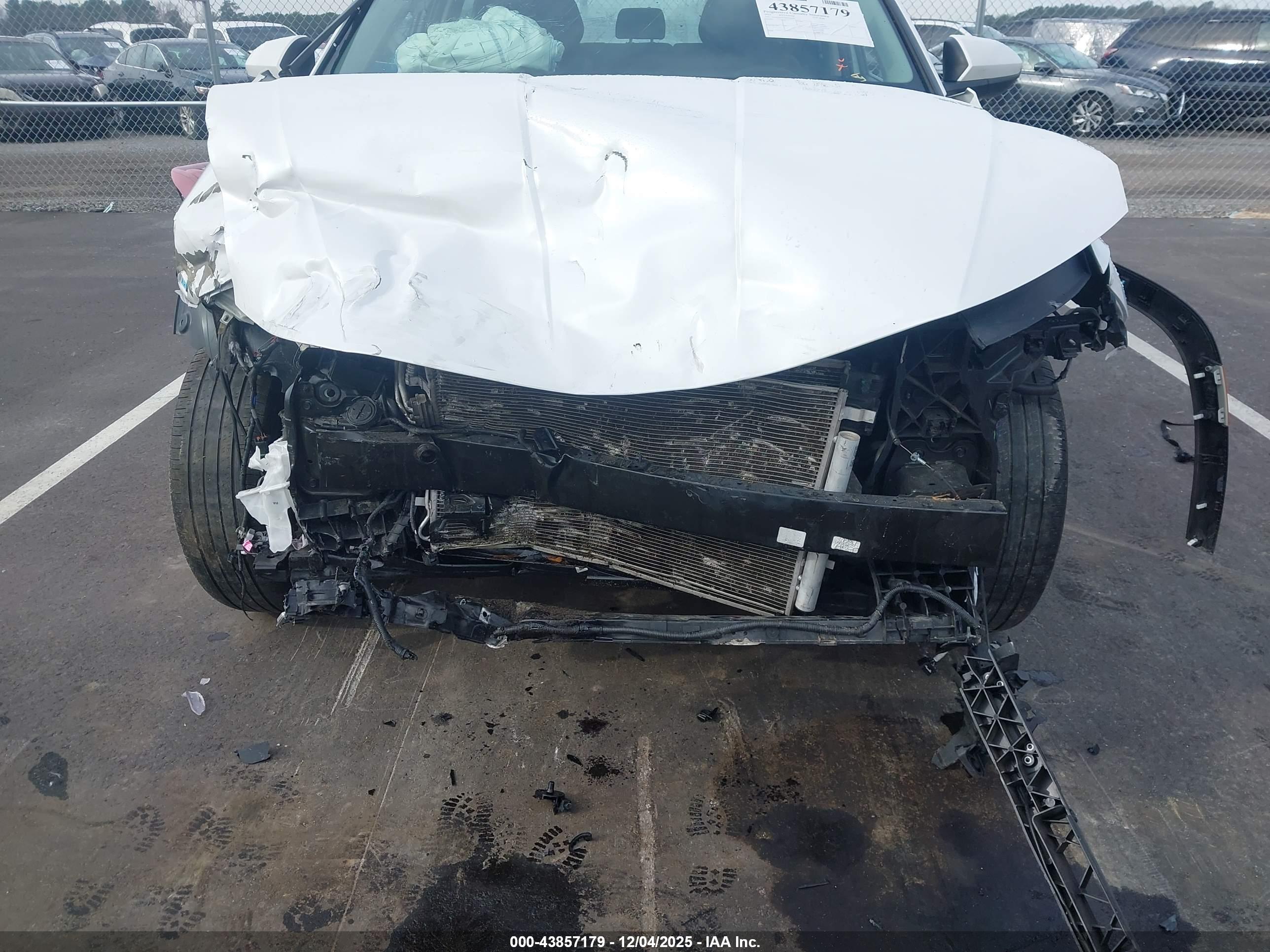 HYUNDAI TUCSON image 6
