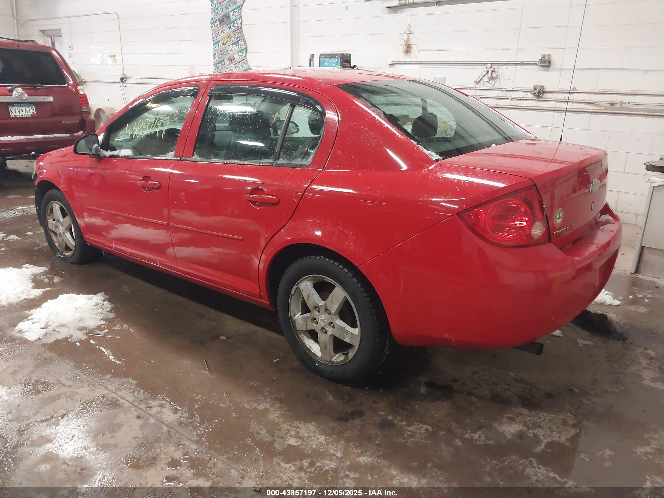 CHEVROLET COBALT image 3