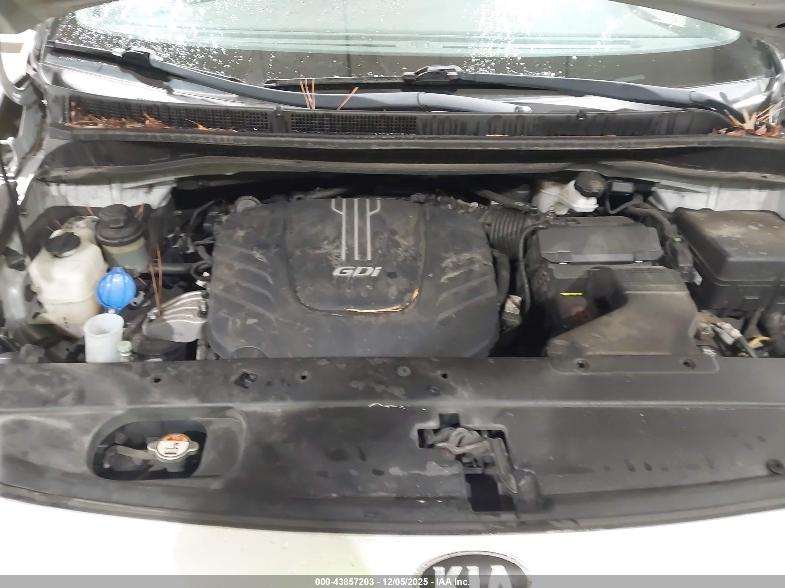 KIA SEDONA image 10