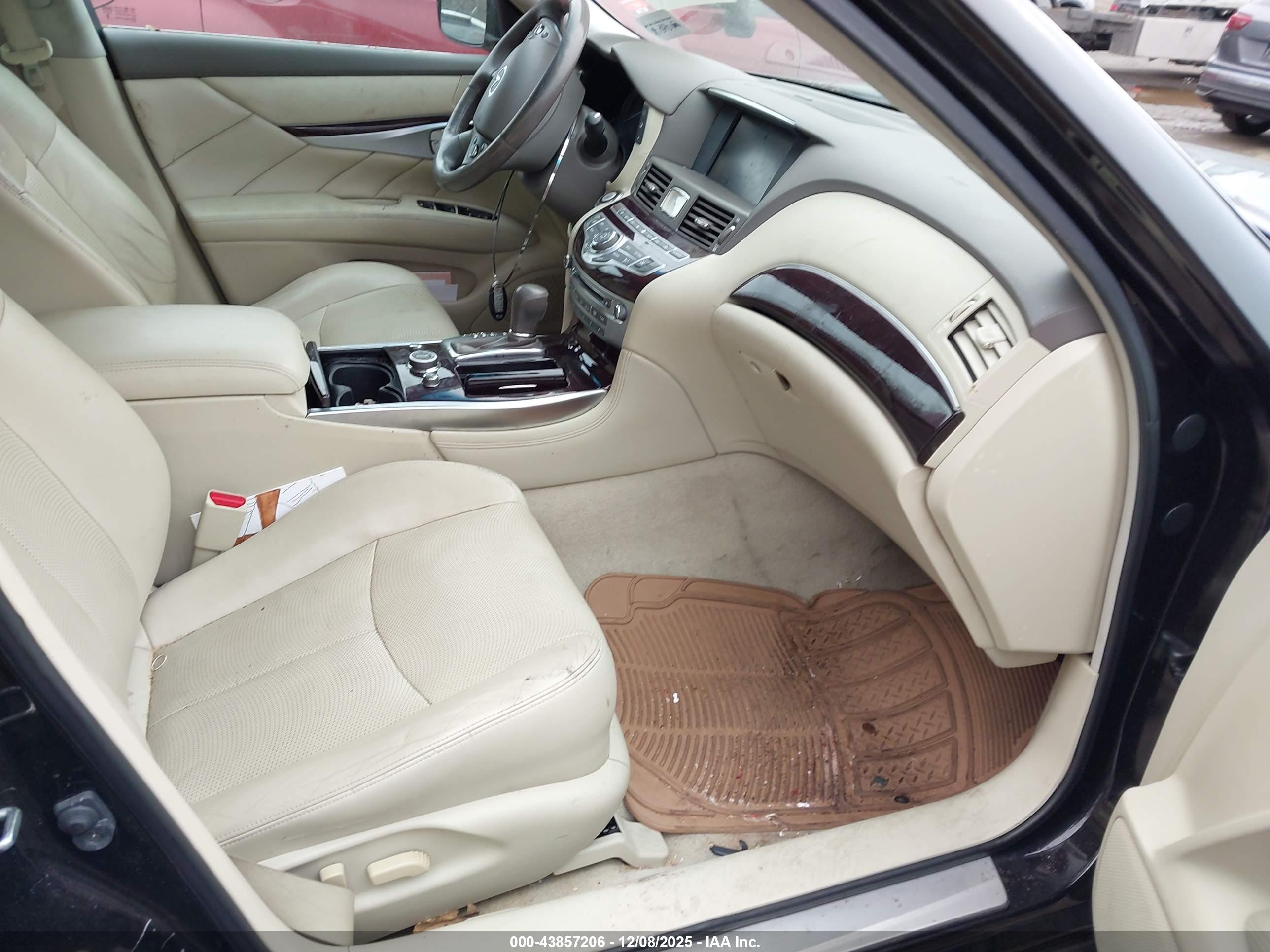 INFINITI M37X image 5