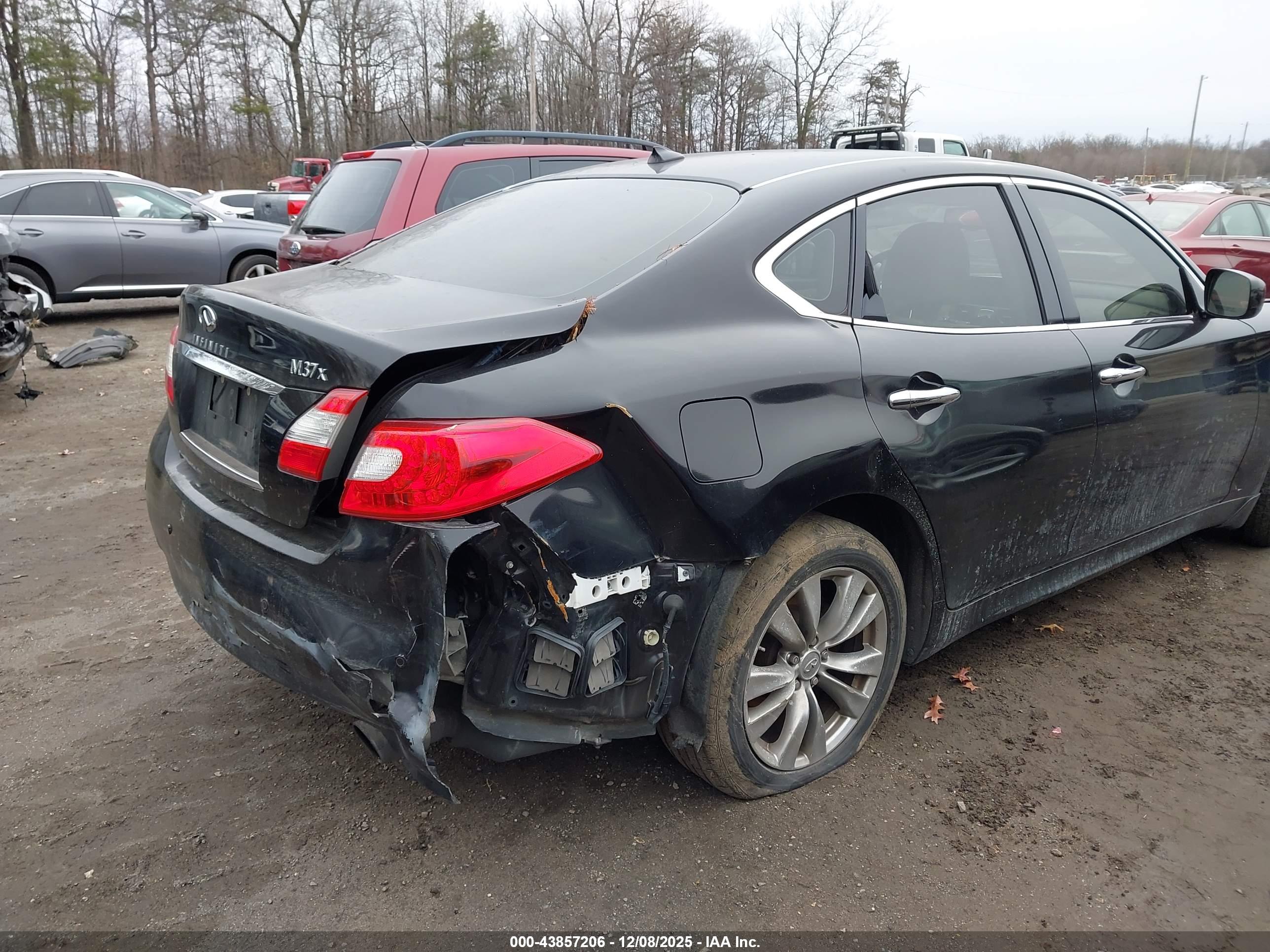 INFINITI M37X image 6
